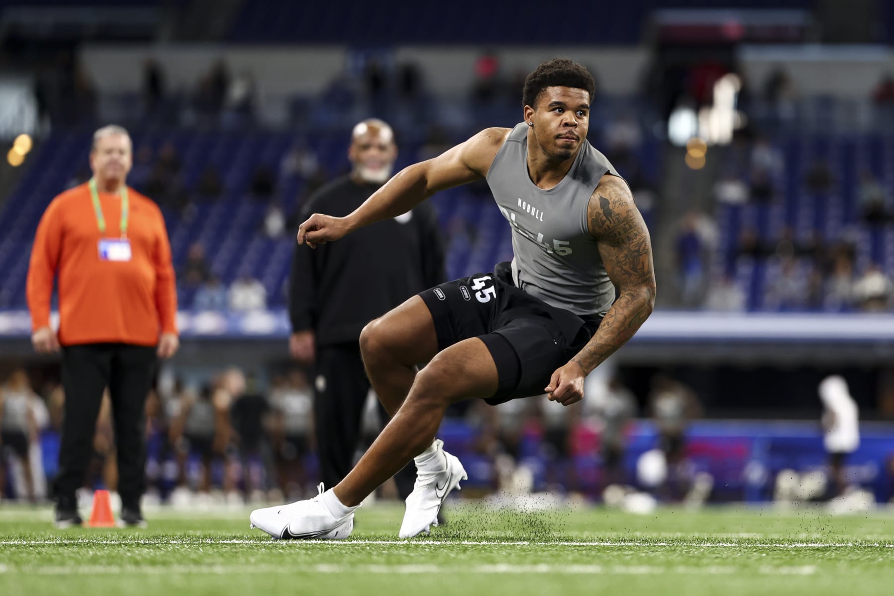 INDIANAPOLIS, INDIANA - FEBRUARY 29: Chop Robinson #DL45 of Penn State participates in a drill during the NFL Combine at Lucas Oil Stadium on February 29, 2024 in Indianapolis, Indiana. (Photo by Kevin Sabitus/Getty Images)
