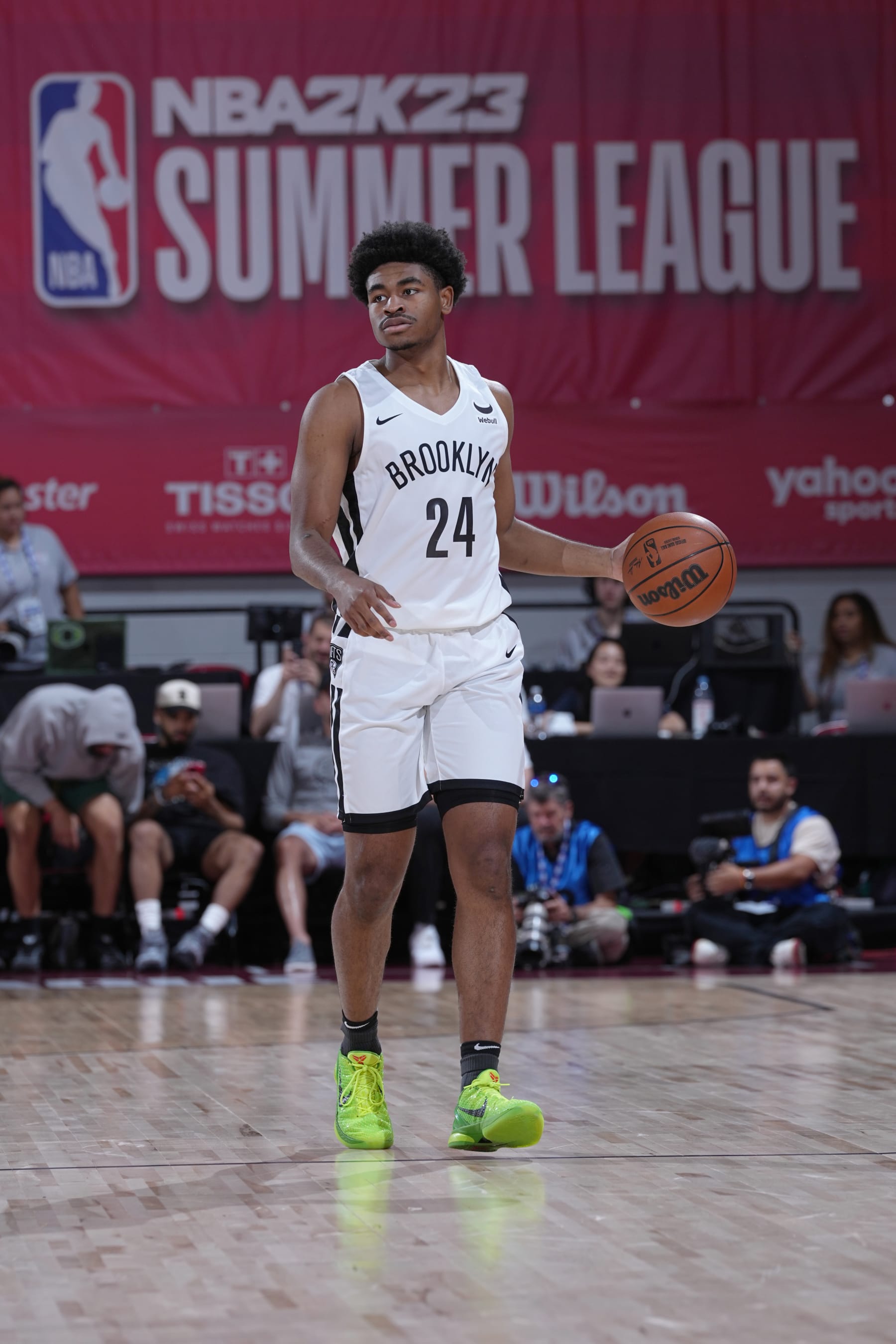 LAS VEGAS, NV - JULY 12: Cam Thomas #24 of the Brooklyn Nets dribbles the ball against the Memphis Grizzlies during the 2022 Las Vegas Summer League on July 12, 2022 at the Cox Pavilion in Las Vegas, Nevada NOTE TO USER: User expressly acknowledges and agrees that, by downloading and/or using this Photograph, user is consenting to the terms and conditions of the Getty Images License Agreement. Mandatory Copyright Notice: Copyright 2022 NBAE (Photo by Jeff Bottari/NBAE via Getty Images)