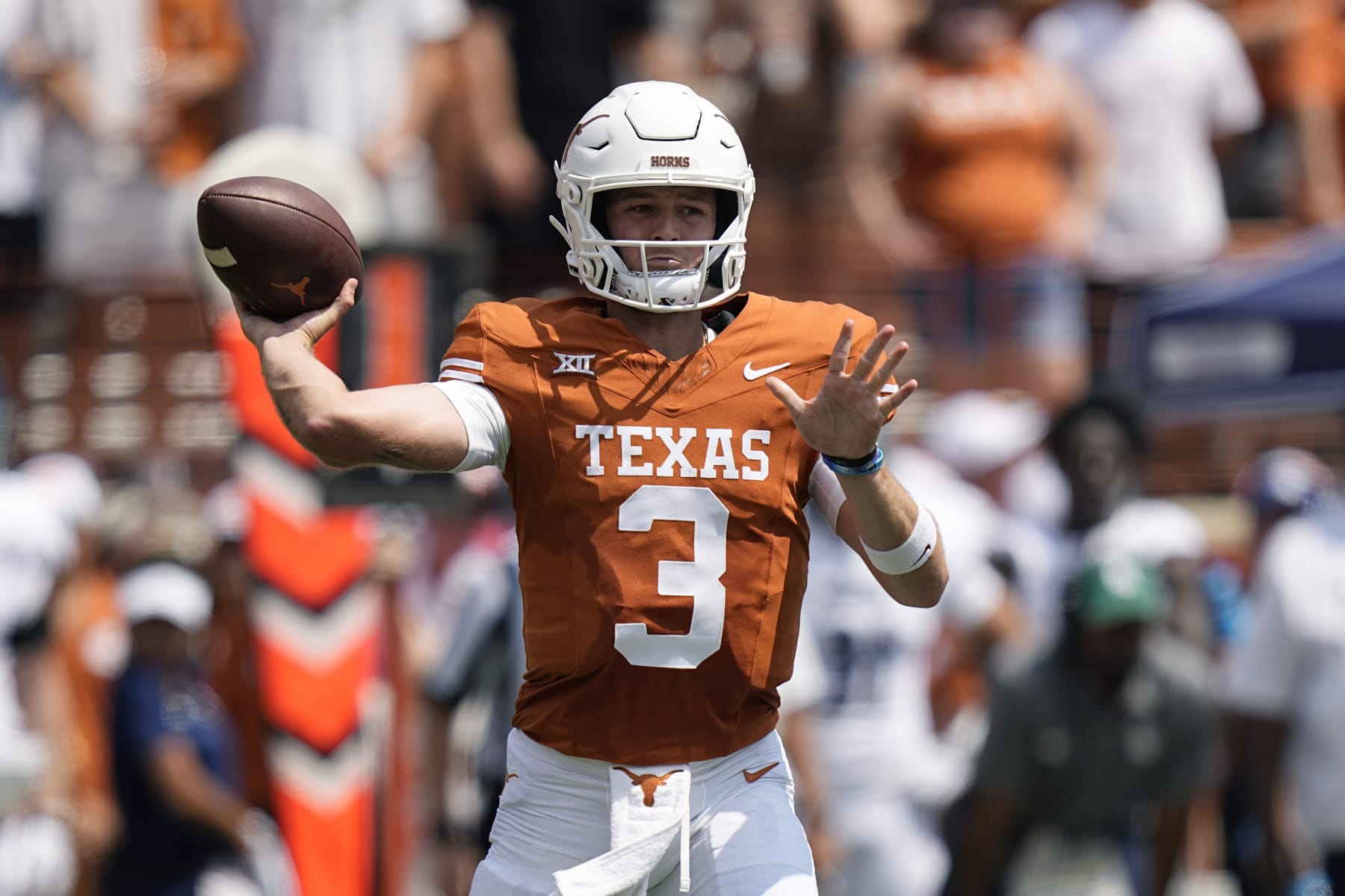 Texas quarterback Quinn Ewers