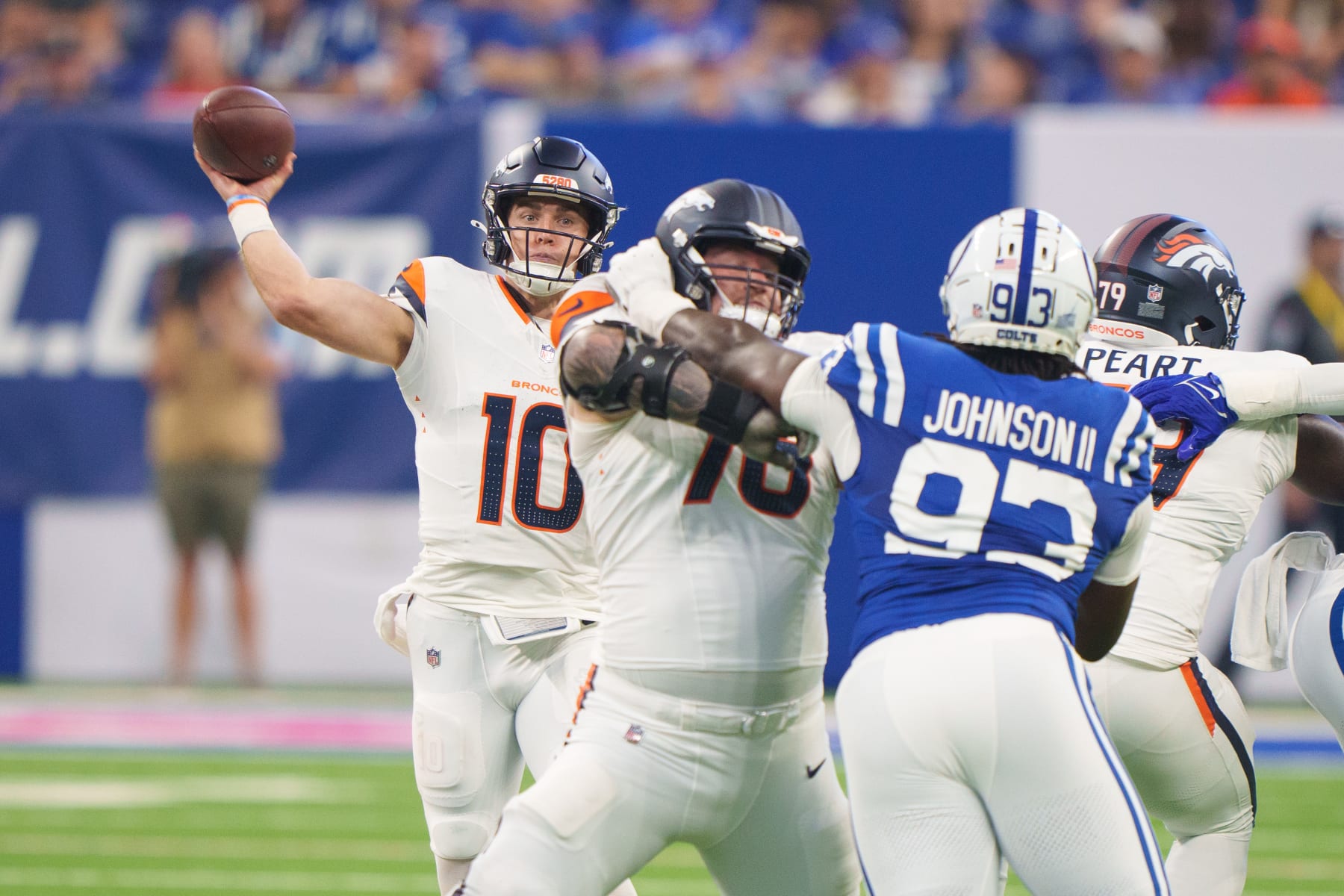 INDIANAPOLIS, IN - AUGUST 11: Quarterback Bo Nix #10 of the Denver Broncos throws a pass during the first half of an NFL preseason football game against the Indianapolis Colts at Lucas Oil Stadium on August 11, 2024 in Indianapolis, Indiana. (Photo by Todd Rosenberg/Getty Images)