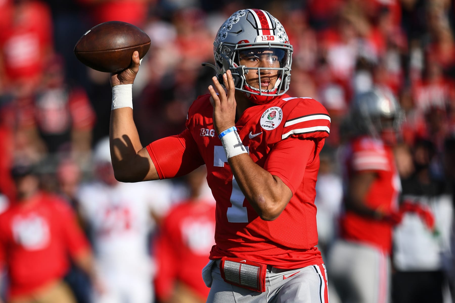 PASADENA, CA - JANUARY 01: Ohio State Buckeyes quarterback C.J. Stroud (7) throws a pass during the Rose Bowl game between the Ohio State Buckeyes and the Utah Utes on January 1, 2022 at the Rose Bowl in Pasadena, CA. (Photo by Brian Rothmuller/Icon Sportswire via Getty Images)