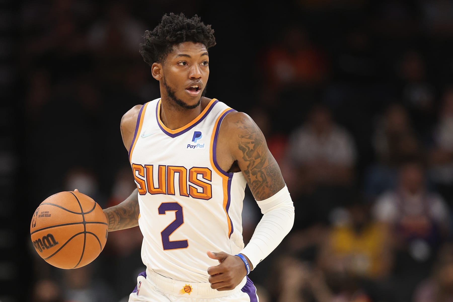 PHOENIX, ARIZONA - OCTOBER 06: Elfrid Payton #2 of the Phoenix Suns handles the ball during the NBA preseason game at Footprint Center on October 06, 2021 in Phoenix, Arizona. The Suns defeated the Lakers 117-105. NOTE TO USER: User expressly acknowledges and agrees that, by downloading and or using this photograph, User is consenting to the terms and conditions of the Getty Images License Agreement. (Photo by Christian Petersen/Getty Images)