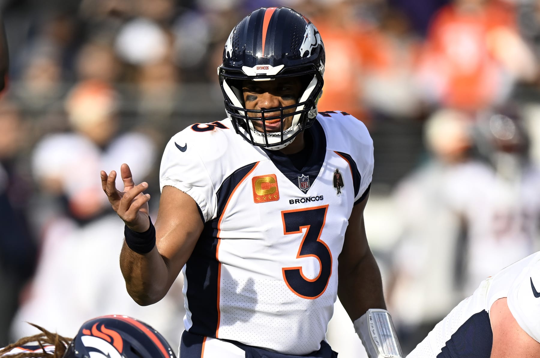 BALTIMORE, MARYLAND - DECEMBER 04: Russell Wilson #3 of the Denver Broncos calls a play against the Baltimore Ravens at M&T Bank Stadium on December 04, 2022 in Baltimore, Maryland. (Photo by G Fiume/Getty Images)