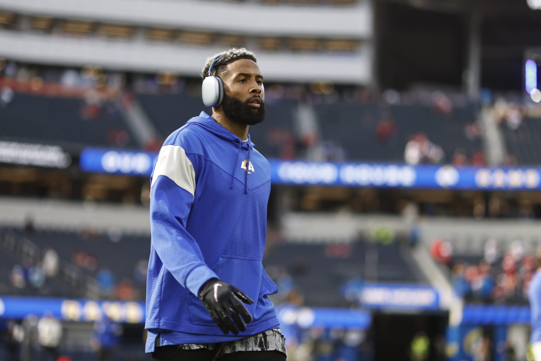 INGLEWOOD, CALIFORNIA - JANUARY 30: Odell Beckham Jr. #3 of the Los Angeles Rams warms up prior to the NFC Championship NFL football game against the San Francisco 49ers at SoFi Stadium on January 30, 2022 in Inglewood, California. The Rams won 20-17 to advance to the Super Bowl. (Photo by Michael Owens/Getty Images)