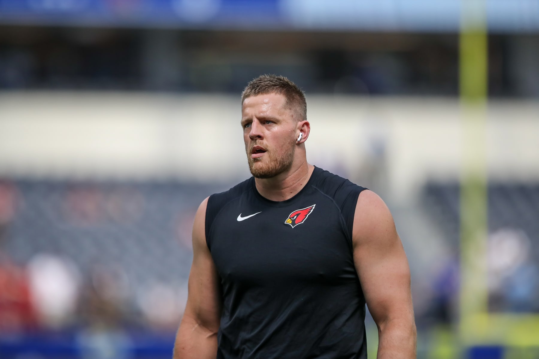 INGLEWOOD, CA - OCTOBER 03: Arizona Cardinals defensive end J.J. Watt #99 prior to the Arizona Cardinals game versus Los Angeles Rams on October 3, 2021, at Sofi Stadium in Inglewood, CA. (Photo by Jevone Moore/Icon Sportswire via Getty Images)