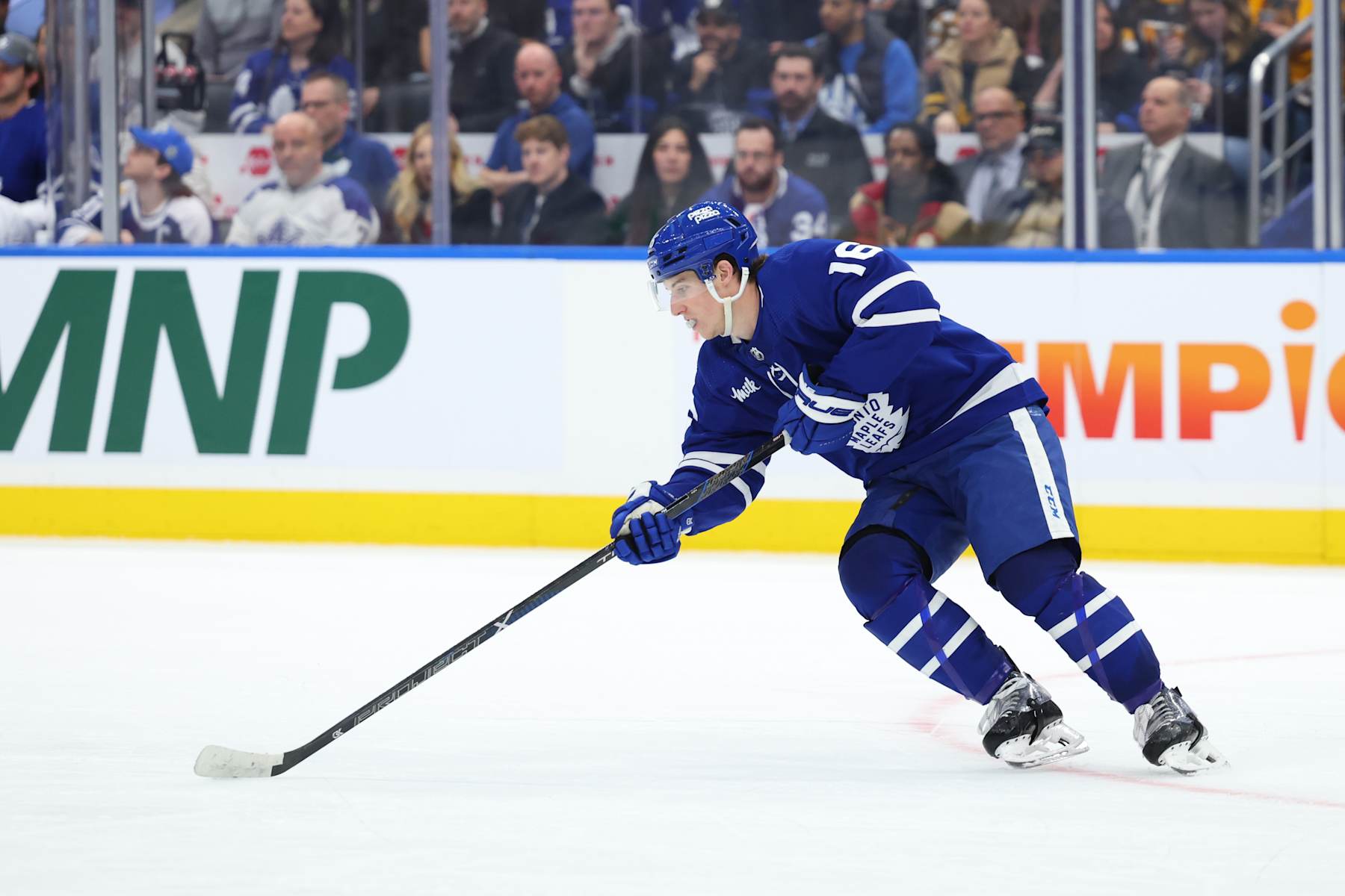 TORONTO, ON - APRIL 24: Toronto Maple Leafs right wing Mitch Marner (16) carries the puck up the ice during the third period of Game 3 of the Eastern Conference First Round playoffs between the Boston Bruins and the Toronto Maple Leafs  at Scotiabank Arena in Toronto, ON. (Photo by Gavin Napier/Icon Sportswire via Getty Images)