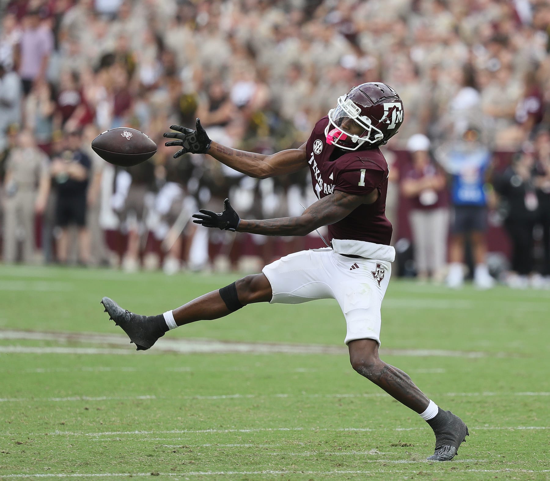 COLLEGE STATION, TEXAS - OCTOBER 28: Evan Stewart #1 of the Texas A&M Aggies drops a pass against the South Carolina Gamecocks during the second half at Kyle Field on October 28, 2023 in College Station, Texas. (Photo by Bob Levey/Getty Images)