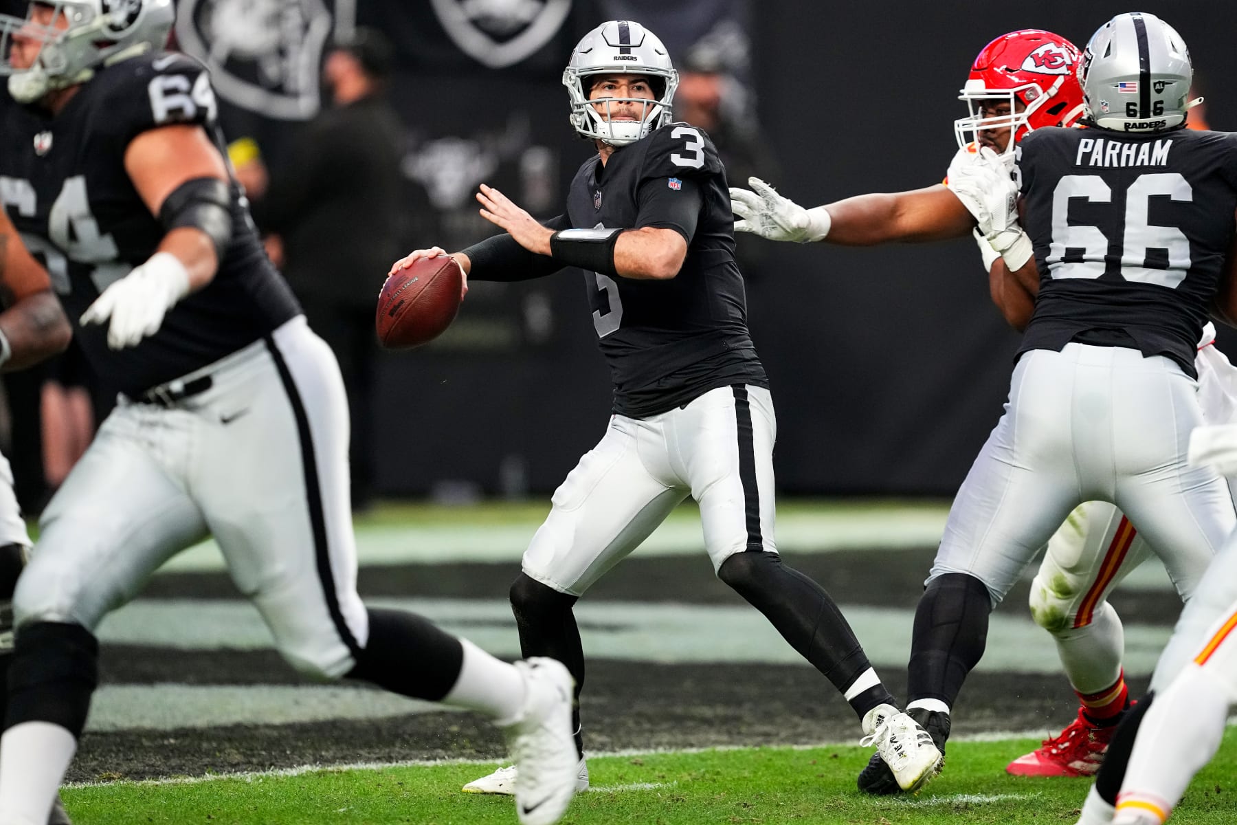 LAS VEGAS, NEVADA - JANUARY 07: Jarrett Stidham #3 of the Las Vegas Raiders throws a pass against the Kansas City Chiefs during the first half of the game at Allegiant Stadium on January 07, 2023 in Las Vegas, Nevada. (Photo by Chris Unger/Getty Images)