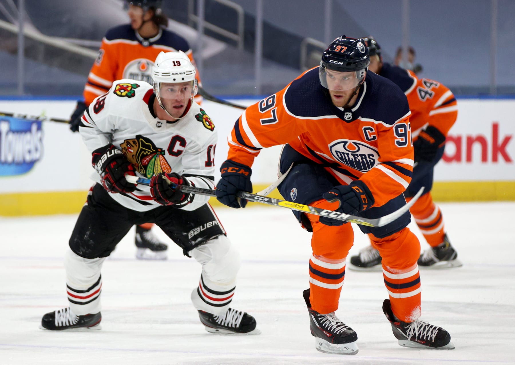 Connor McDavid and Jonathan Toews would be a site to see on the same team.