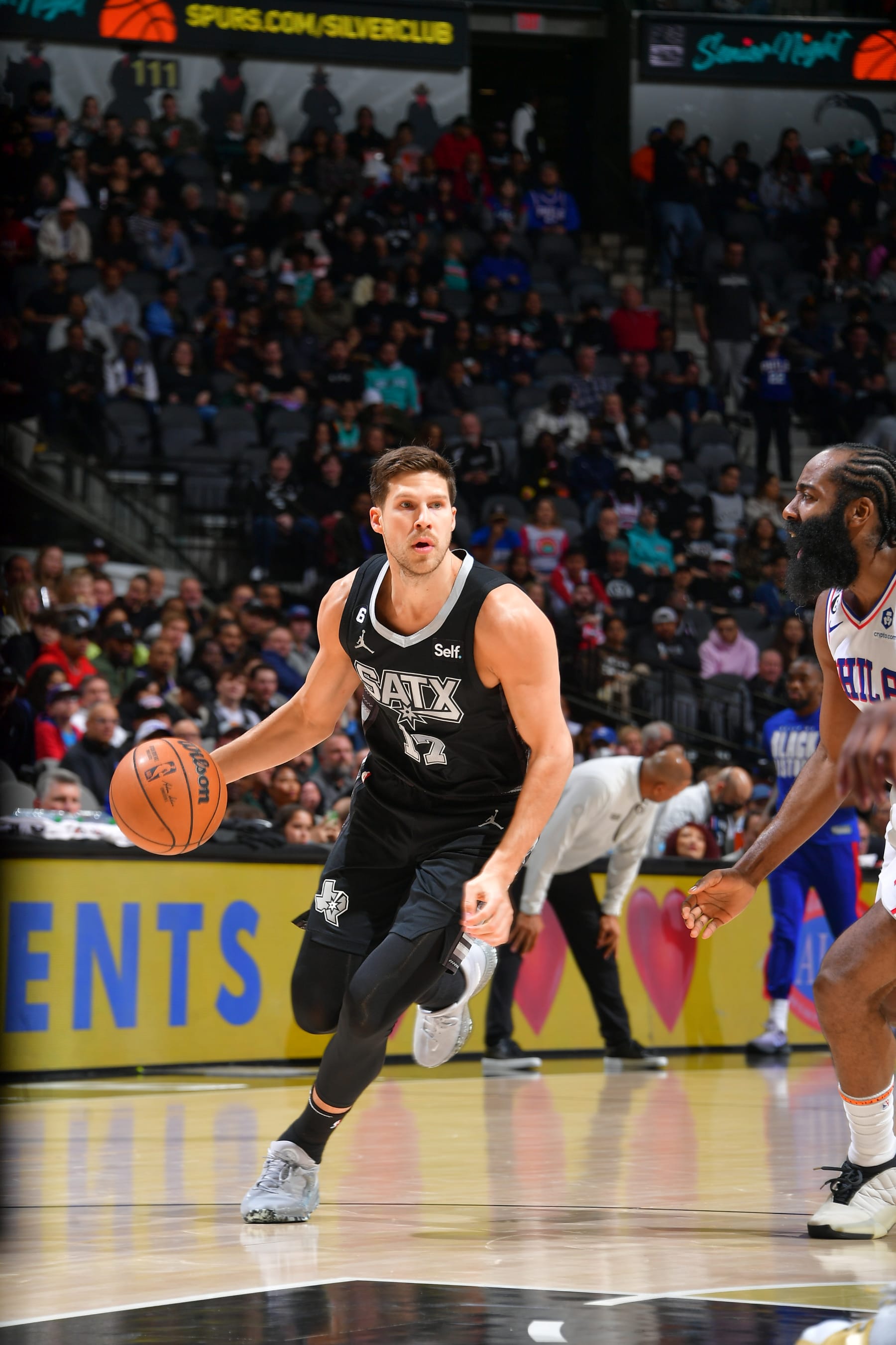 SAN ANTONIO, TX - FEBUARY 3:  Doug McDermott #17 of the San Antonio Spurs drives to the basket during the game on Febuary 3, 2023 at the AT&T Center in San Antonio, Texas. NOTE TO USER: User expressly acknowledges and agrees that, by downloading and or using this photograph, user is consenting to the terms and conditions of the Getty Images License Agreement. Mandatory Copyright Notice: Copyright 2023 NBAE (Photos by Michael Gonzales/NBAE via Getty Images)
