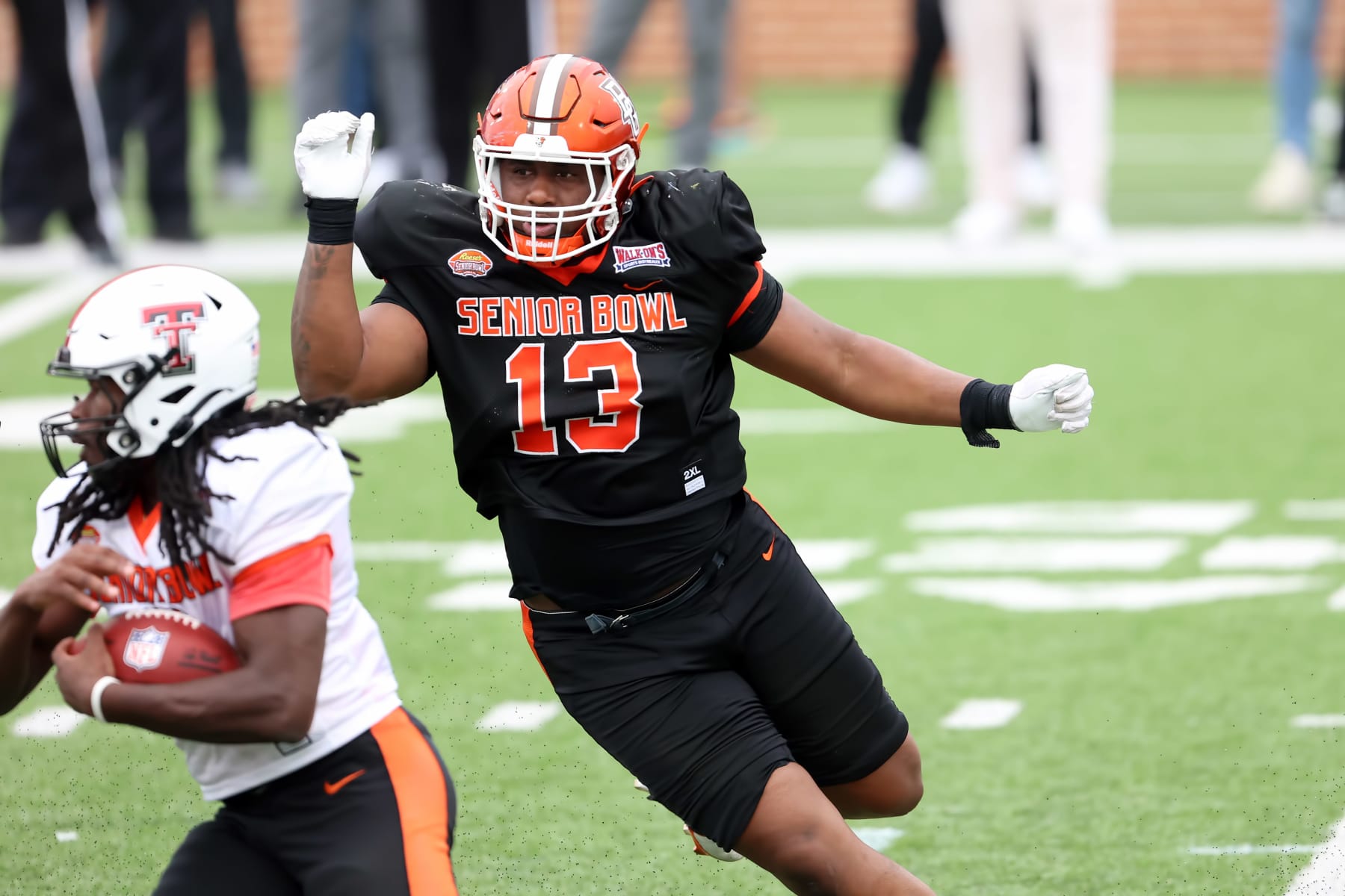MOBILE, AL - FEBRUARY 01: National defensive lineman Karl Brooks of Bowling Green (13) during the Reese's Senior Bowl National team practice session on February 1, 2023 at Hancock Whitney Stadium in Mobile, Alabama.  (Photo by Michael Wade/Icon Sportswire via Getty Images)