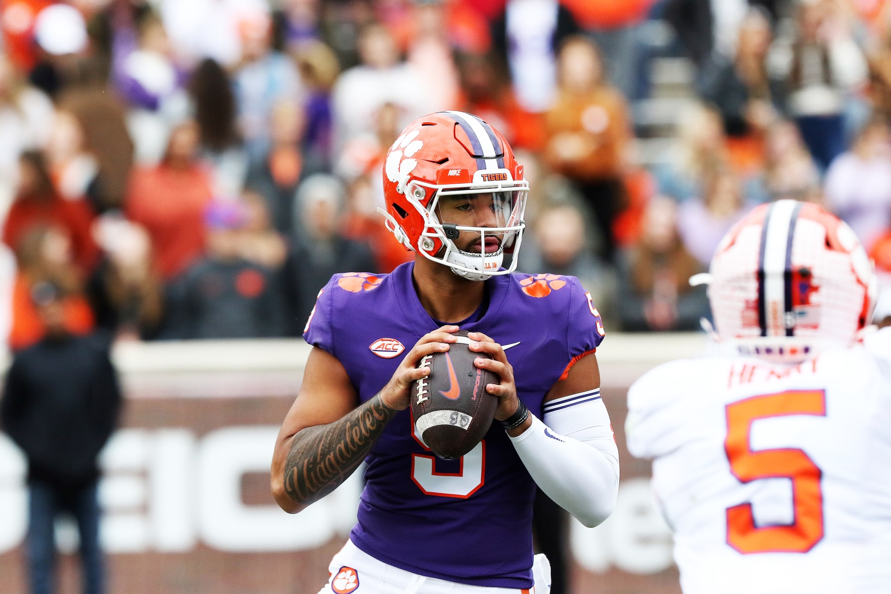 CLEMSON, SC - APRIL 09: D.J. Uiagalelei (5) quarterback of Clemson looks to throw a pass during the annual Orange and White Spring football game on April 9, 2022 at Clemson Memorial Stadium in Clemson, S.C. (Photo by John Byrum/Icon Sportswire via Getty Images)