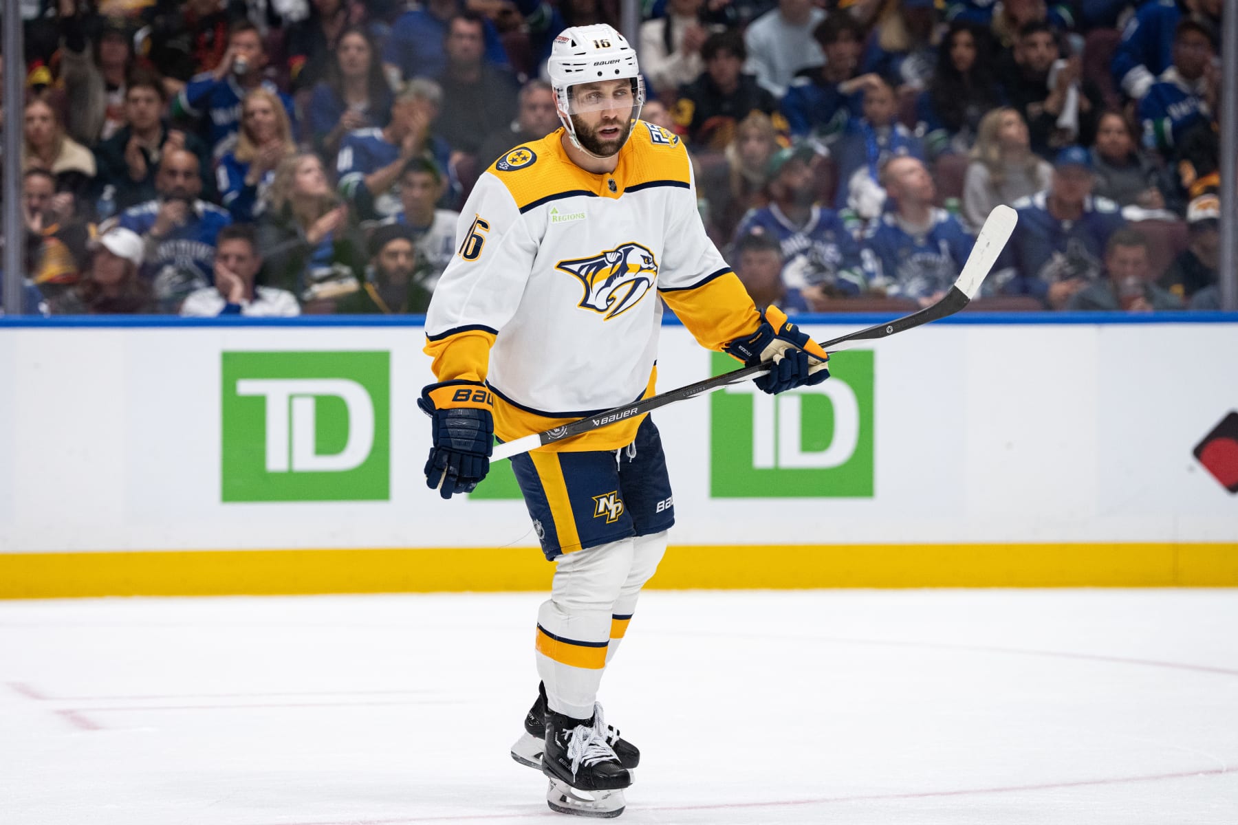 VANCOUVER, BC - APRIL 30: Nashville Predators left wing Jason Zucker (16) waits for a face off during Game Five of the First Round of the 2024 Stanley Cup playoffs between the Nashville Predators and the Vancouver Canucks on April 30, 2024, at Rogers Arena in Vancouver, B.C. (Photo by Ethan Cairns/Icon Sportswire via Getty Images)