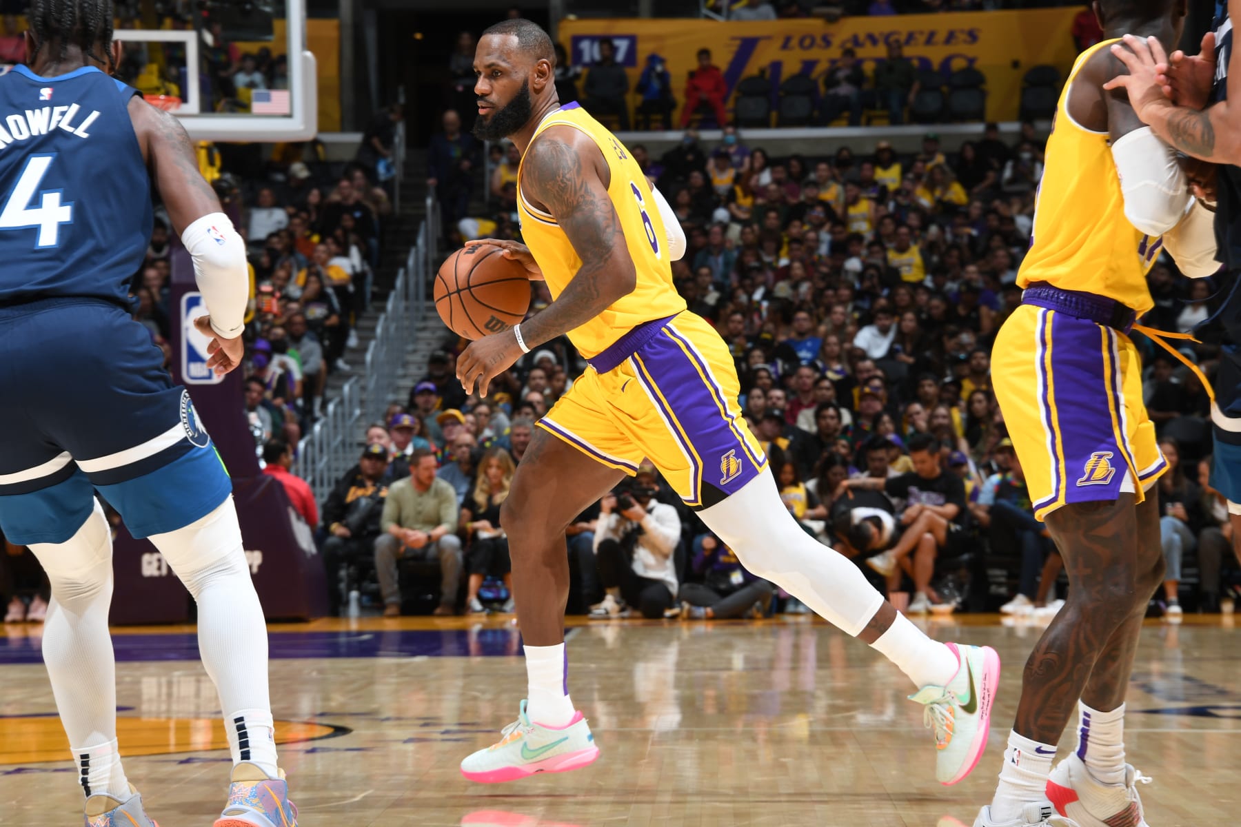 LOS ANGELES, CA - OCTOBER 12: LeBron James #6 of the Los Angeles Lakers drives to the basket during the game against the Minnesota Timberwolves on October 12, 2022 at Crypto.com Arena in Los Angeles, California. NOTE TO USER: User expressly acknowledges and agrees that, by downloading and/or using this Photograph, user is consenting to the terms and conditions of the Getty Images License Agreement. Mandatory Copyright Notice: Copyright 2022 NBAE (Photo by Andrew D. Bernstein/NBAE via Getty Images)
