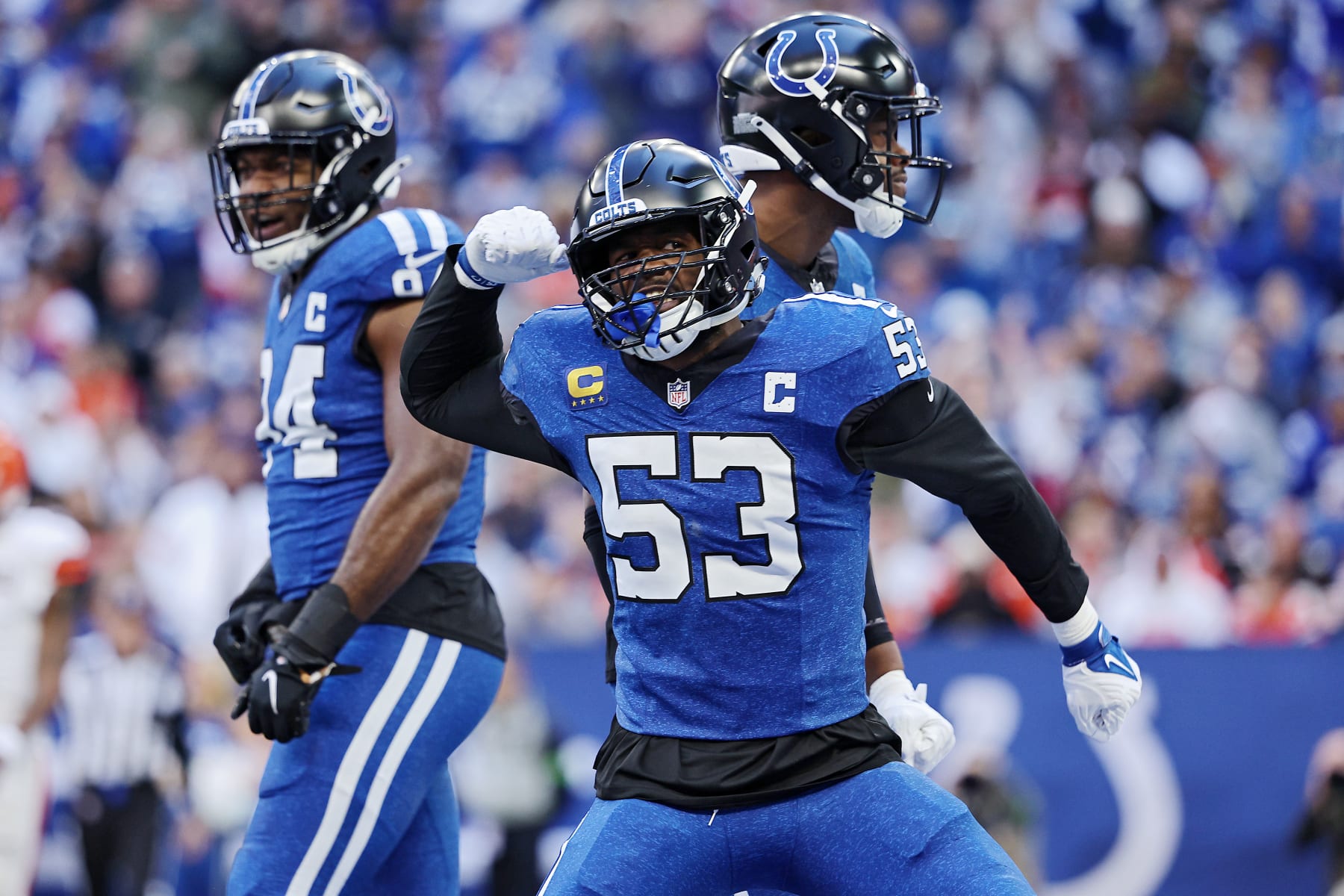 INDIANAPOLIS, INDIANA - OCTOBER 22: Shaquille Leonard #53 of the Indianapolis Colts reacts after a touchdown during the first quarter against the Cleveland Browns at Lucas Oil Stadium on October 22, 2023 in Indianapolis, Indiana. (Photo by Michael Hickey/Getty Images)