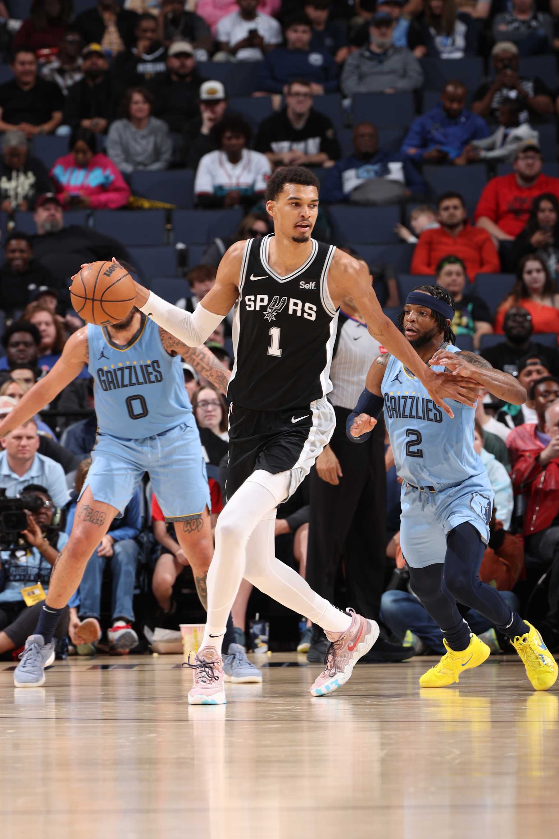 MEMPHIS, TN - APRIL 9: Victor Wembanyama #1 of the San Antonio Spurs dribbles the ball during the game against the Memphis Grizzlies on April 9, 2024 at FedExForum in Memphis, Tennessee. NOTE TO USER: User expressly acknowledges and agrees that, by downloading and or using this photograph, User is consenting to the terms and conditions of the Getty Images License Agreement. Mandatory Copyright Notice: Copyright 2024 NBAE (Photo by Joe Murphy/NBAE via Getty Images)