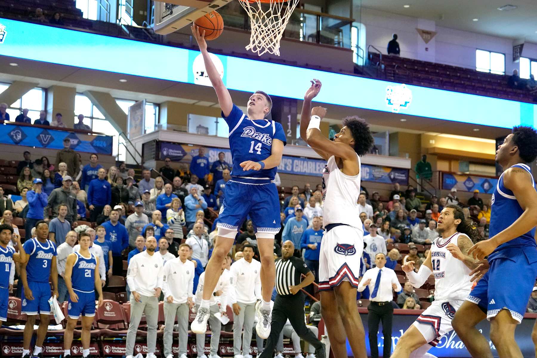 Drake's Bennett Stirtz