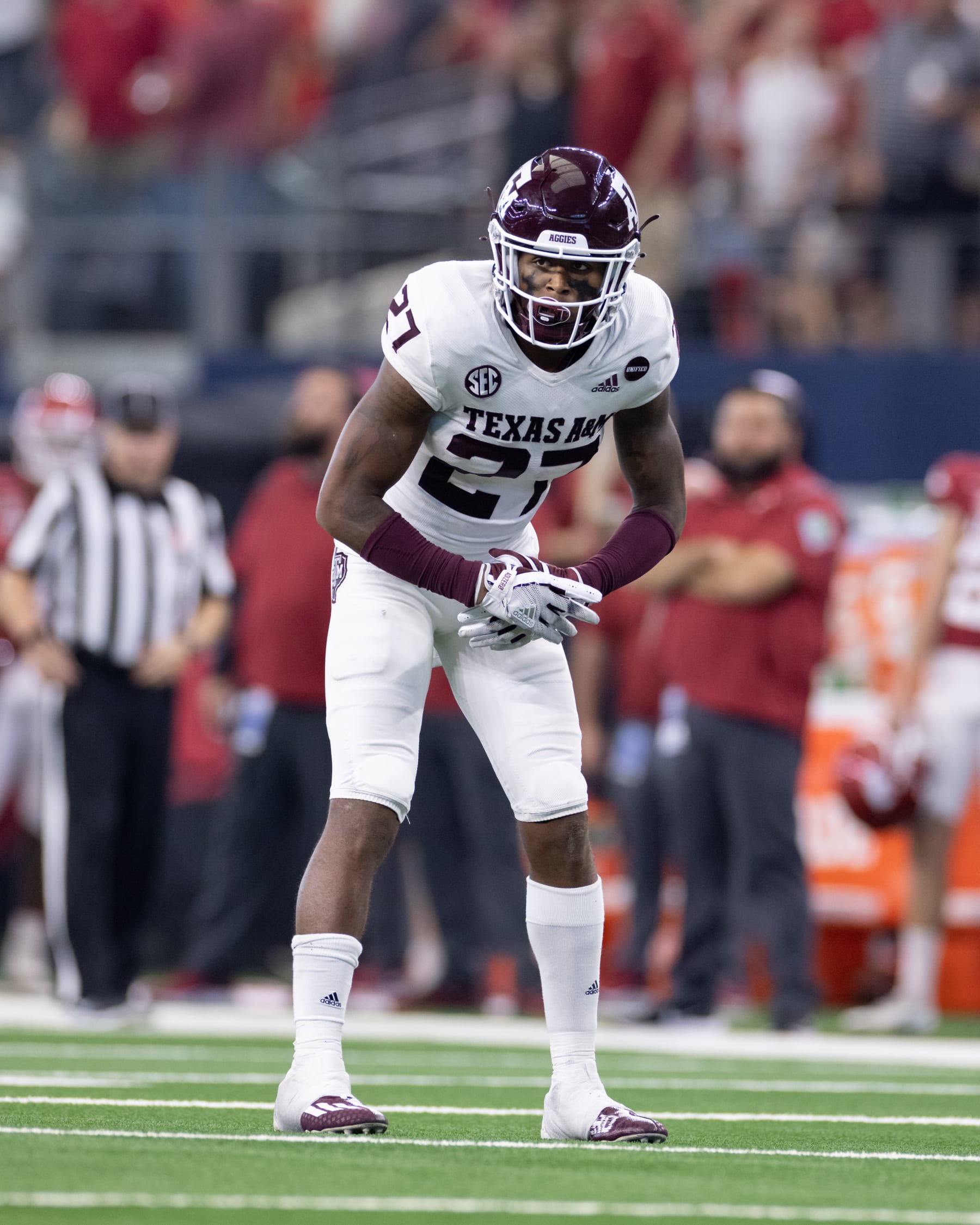ARLINGTON, TX - SEPTEMBER 25: Texas A&M Aggies defensive back Antonio Johnson (#27) waits for the snap during the  Southwest Classic college football game between the Texas A&M Aggies and Arkansas Razorbacks on September 25, 2021 at AT&T Stadium in Arlington, TX.  (Photo by Matthew Visinsky/Icon Sportswire via Getty Images)