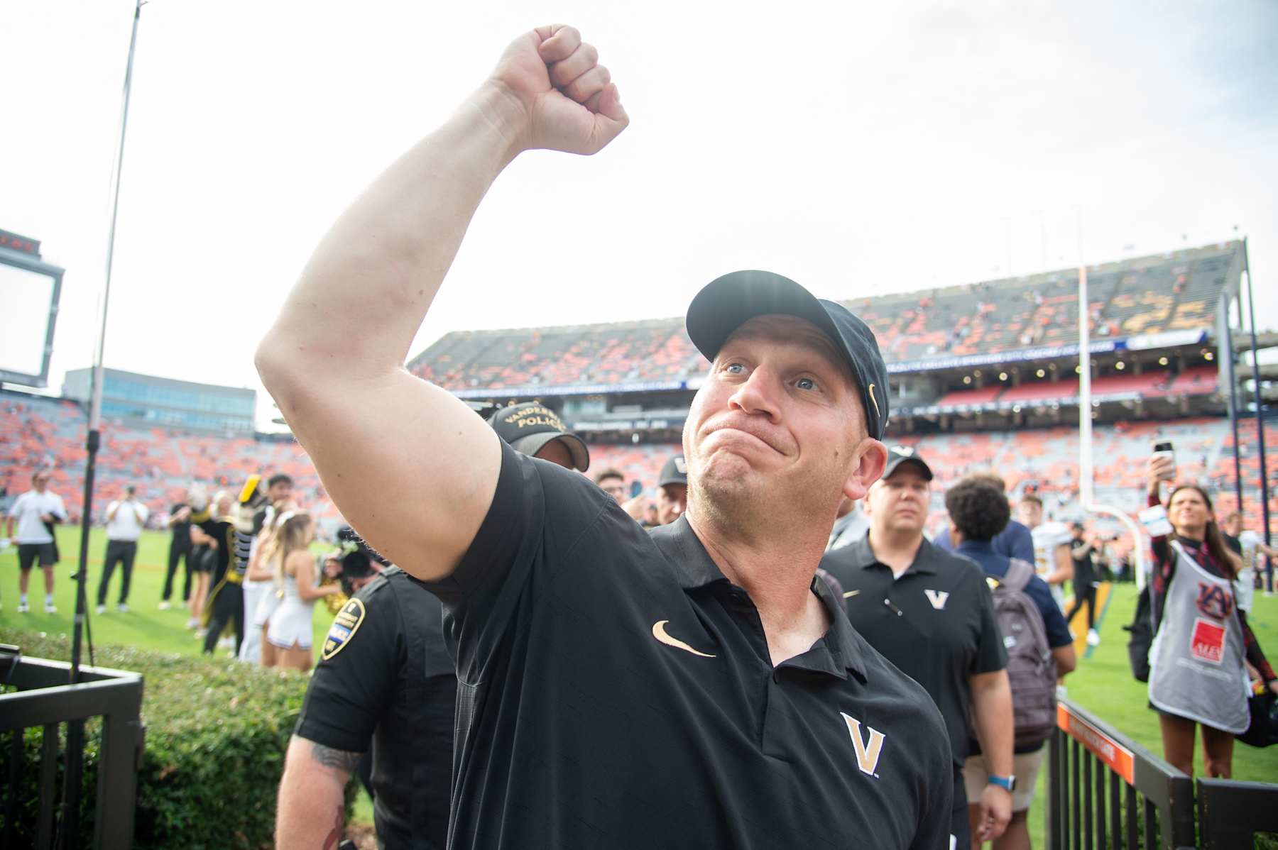 AUBURN, ALABAMA - NOVEMBER 02: Head coach Clark Lea of the Vanderbilt Commodores celebrates after defeating the Auburn Tigers at Jordan-Hare Stadium on November 02, 2024 in Auburn, Alabama. (Photo by Michael Chang/Getty Images)