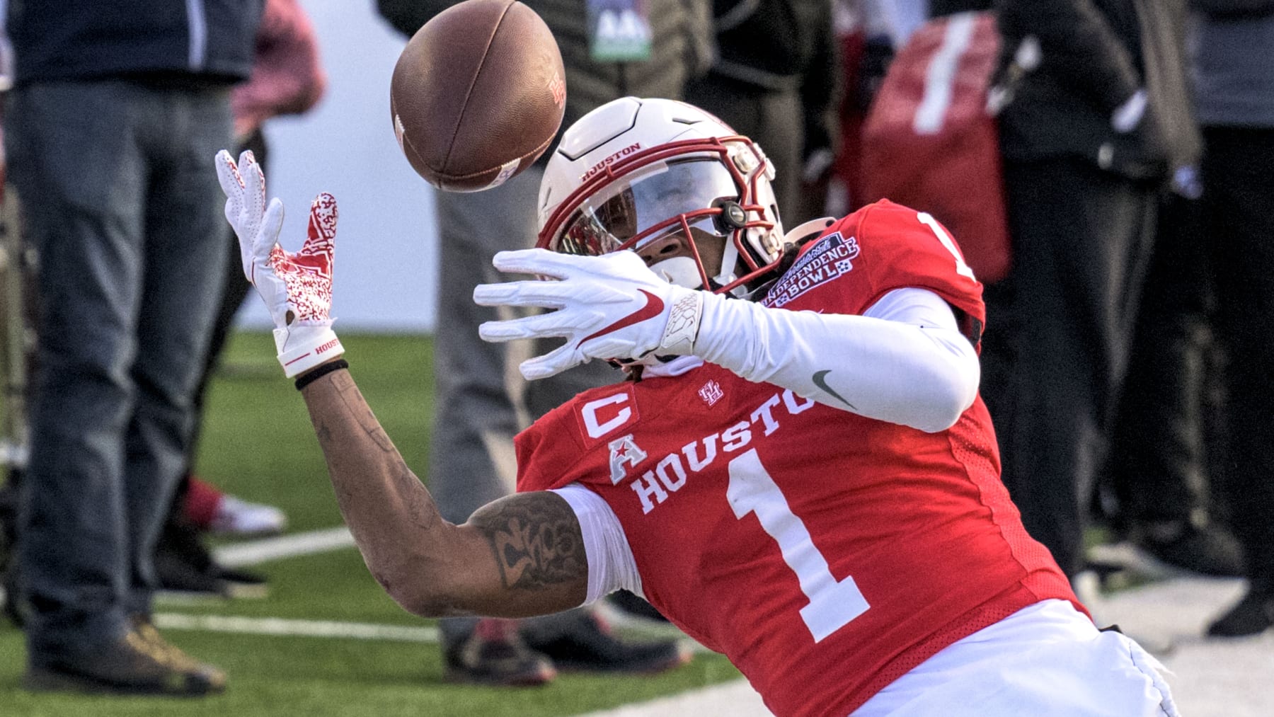 Houston wide receiver Nathaniel Dell (1) catches during the Independence Bowl NCAA football game in Shreveport, La. Friday, Dec. 23, 2022. (AP Photo/Matthew Hinton)