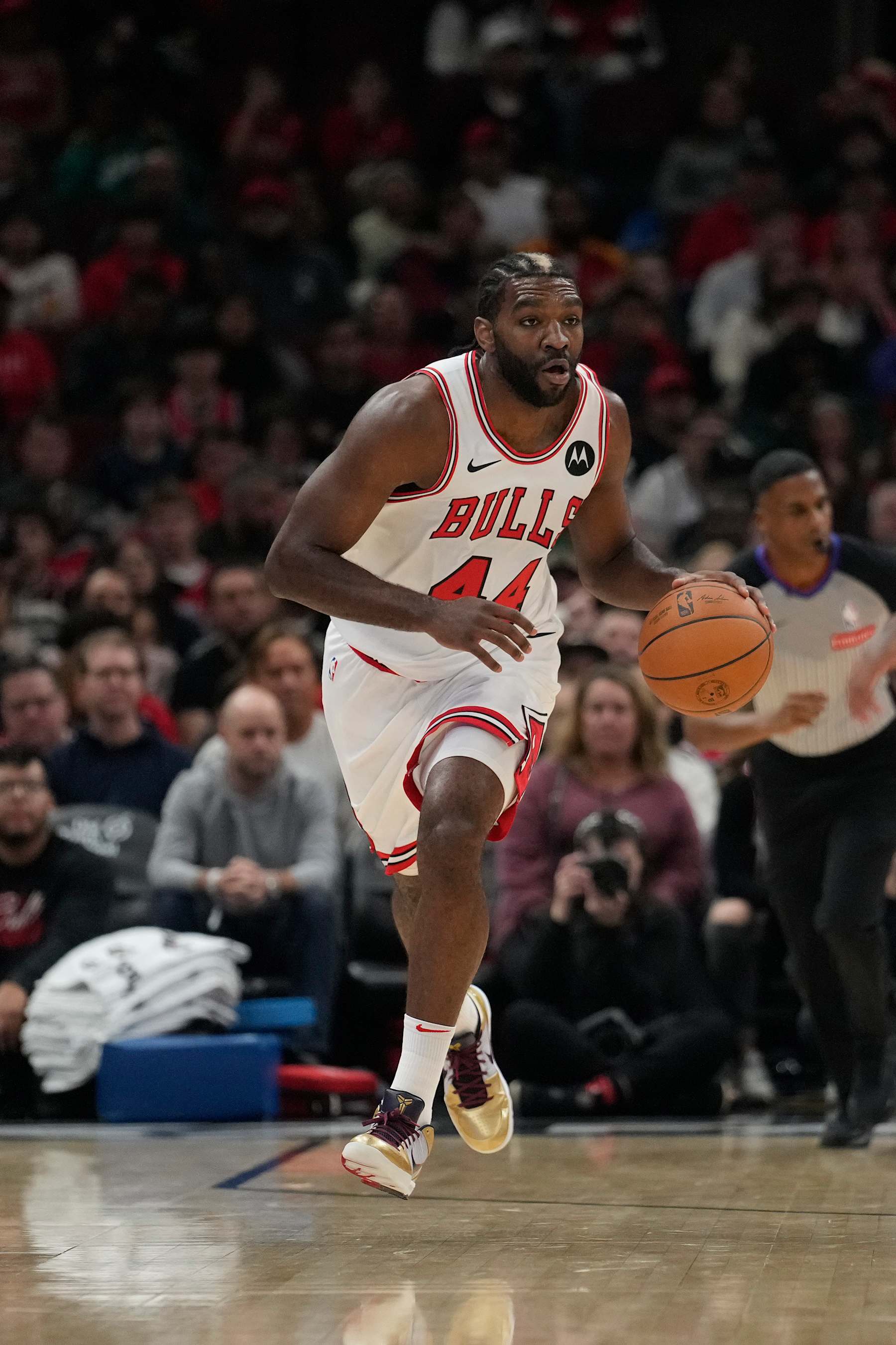 CHICAGO, ILLINOIS - NOVEMBER 17: Patrick Williams #44 of the Chicago Bulls dribbles the ball against the Houston Rockets during the first quarter at the United Center on November 17, 2024 in Chicago, Illinois. NOTE TO USER: User expressly acknowledges and agrees that, by downloading and or using this photograph, User is consenting to the terms and conditions of the Getty Images License Agreement. (Photo by Patrick McDermott/Getty Images)