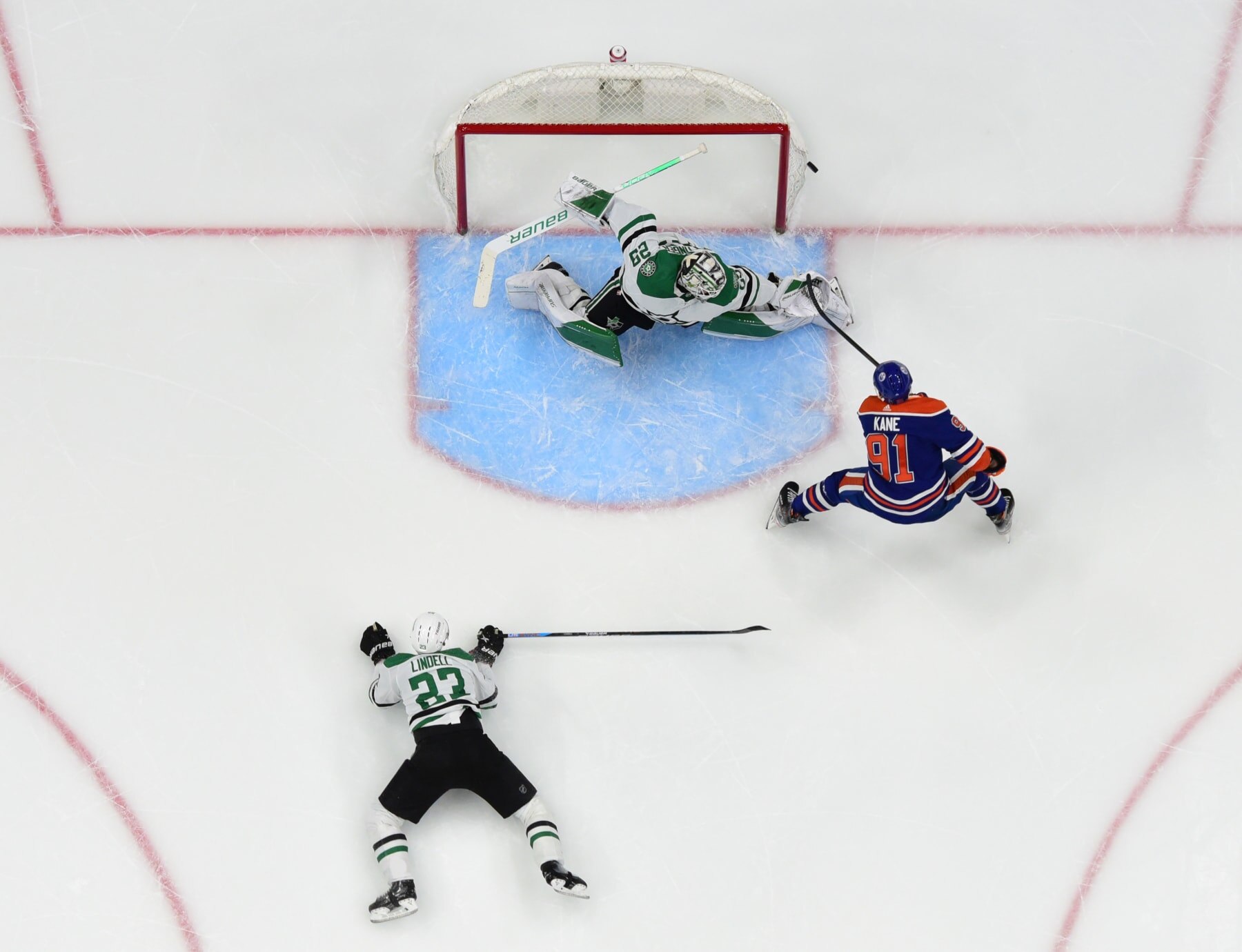 EDMONTON, CANADA - MARCH 16: Jake Oettinger #29 of the Dallas Stars makes a save against Evander Kane #91 of the Edmonton Oilers during the game on March 16, 2023 at Rogers Place in Edmonton, Alberta, Canada. (Photo by Andy Devlin/NHLI via Getty Images)