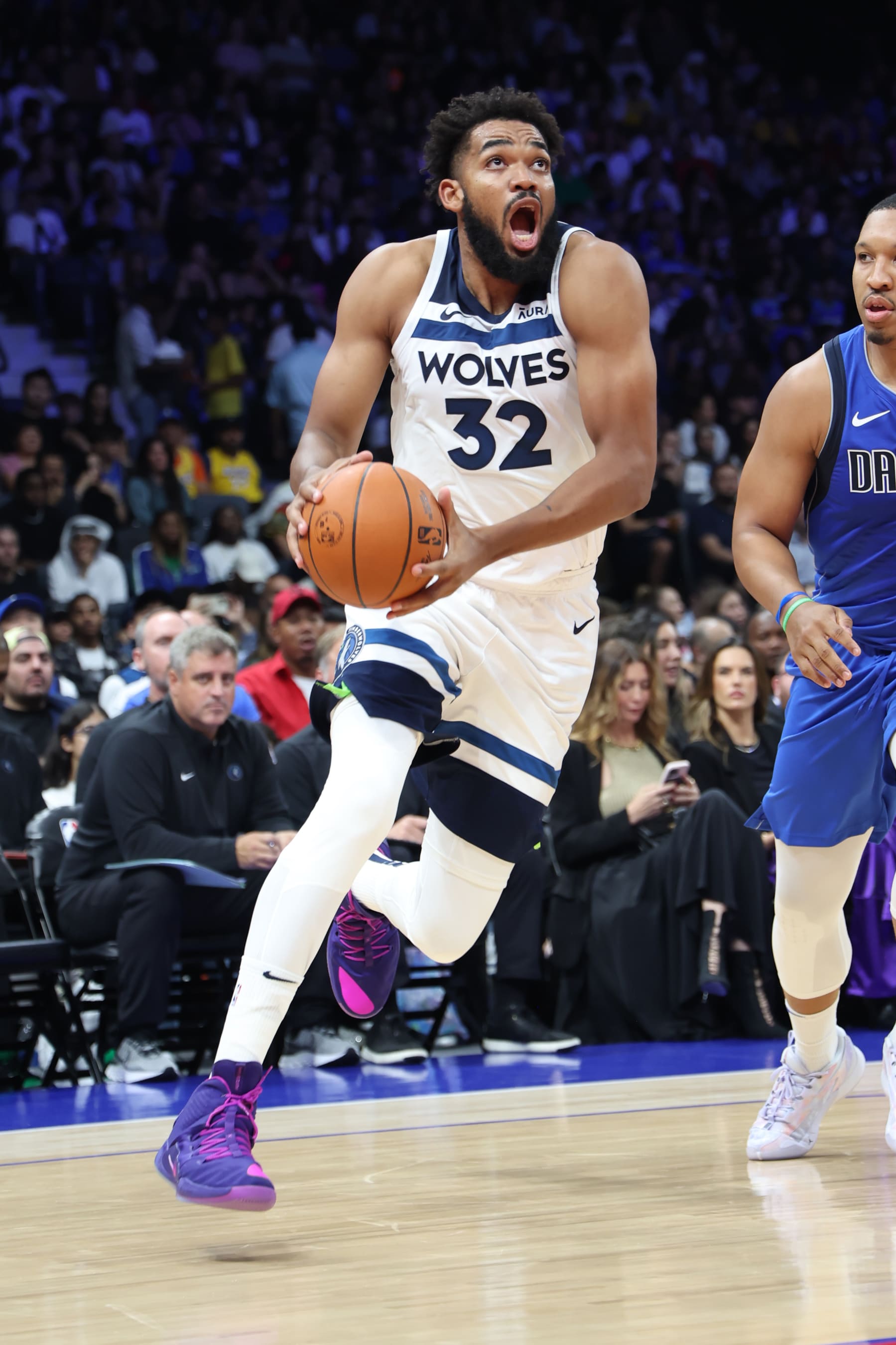 ABU DHABI, UAE - OCTOBER 7: Karl-Anthony Towns #32 of the Minnesota Timberwolves drives to the basket during the game against the Dallas Mavericks as part of the 2023 NBA Global Games Abu Dhabi at Etihad Arena on October 7, 2023 in Abu Dhabi, The United Arab Emirates. NOTE TO USER: User expressly acknowledges and agrees that, by downloading and/or using this Photograph, user is consenting to the terms and conditions of the Getty Images License Agreement. Mandatory Copyright Notice: Copyright 2023 NBAE (Photo by David Sherman/NBAE via Getty Images)