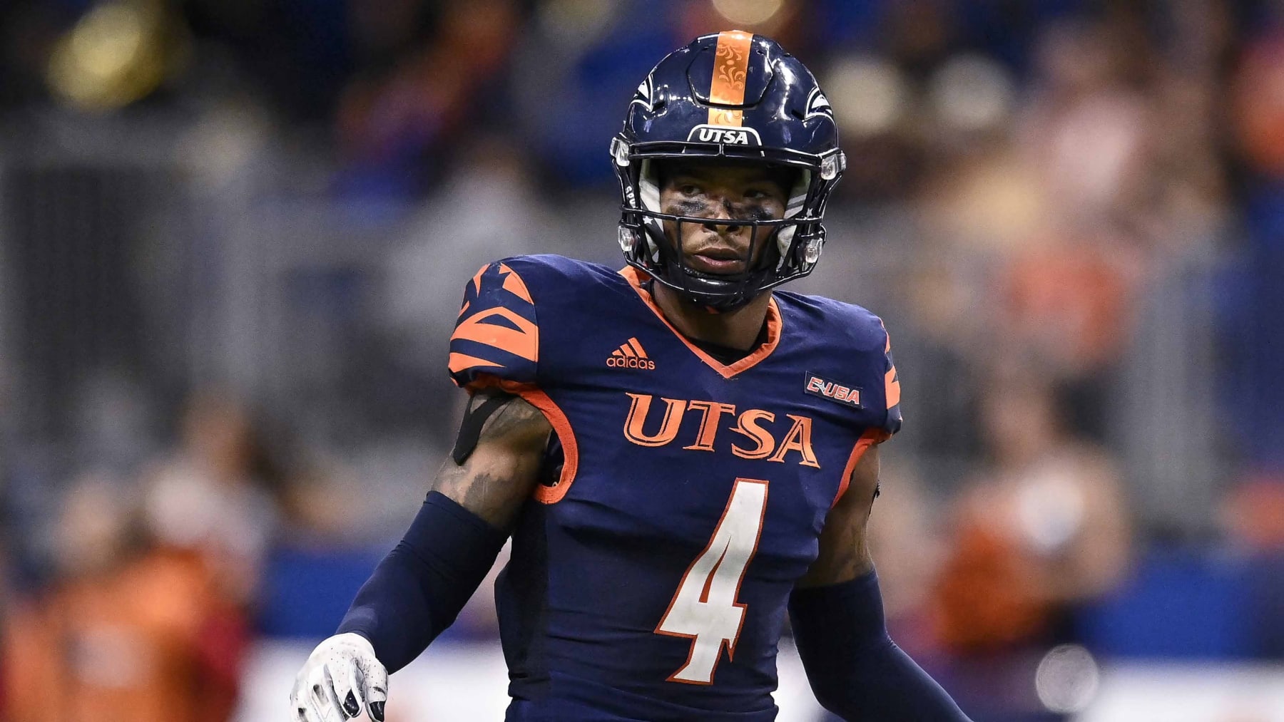UTSA's Zakhari Franklin prepares to run during the first half of an NCAA football game against Western Kentucky, Saturday, Oct. 8, 2022, in San Antonio. (AP Photo/Darren Abate)