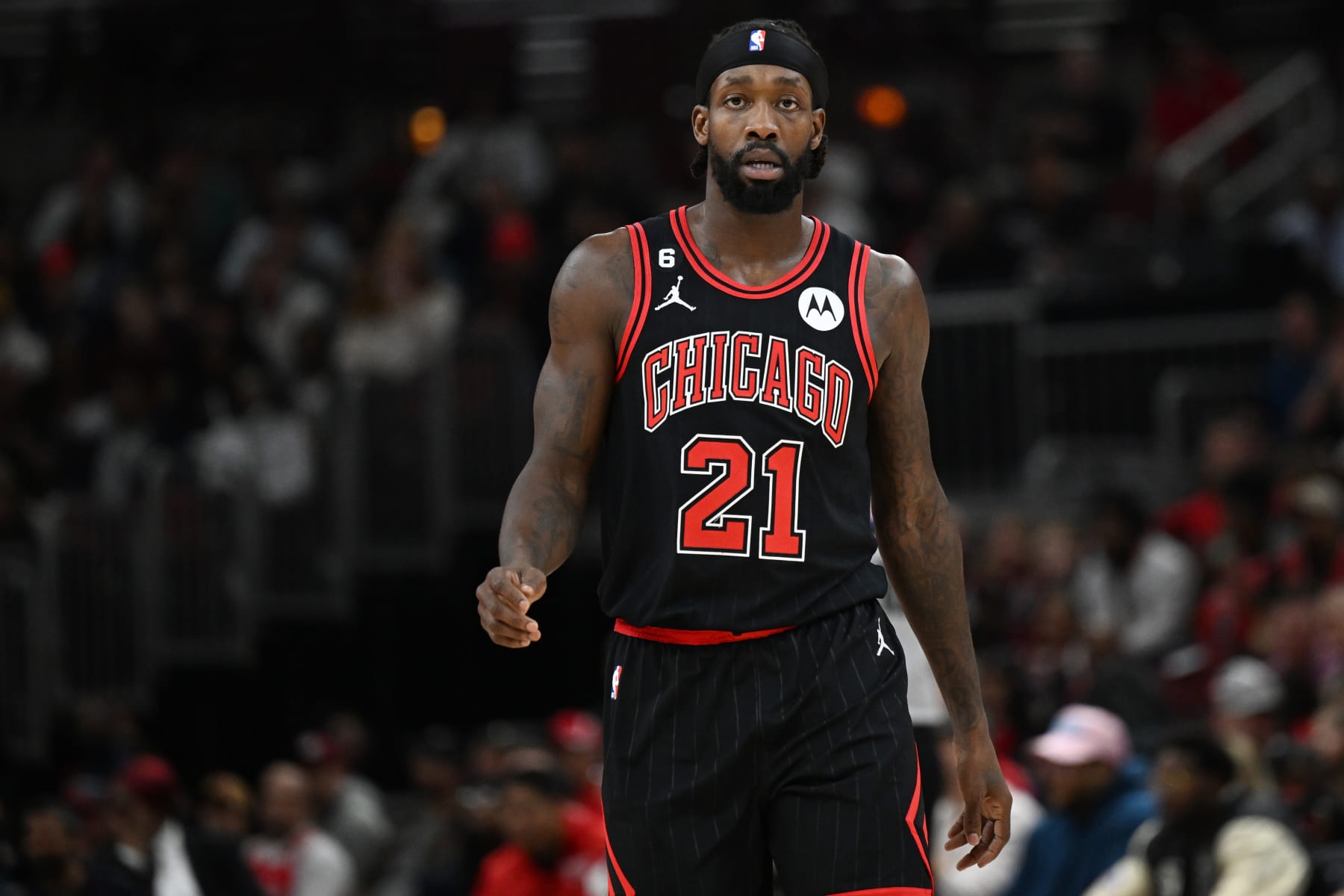 CHICAGO, ILLINOIS - APRIL 04: Patrick Beverley #21 of the Chicago Bulls during the game against the Atlanta Hawks at United Center on April 04, 2023 in Chicago, Illinois. NOTE TO USER: User expressly acknowledges and agrees that, by downloading and or using this photograph, User is consenting to the terms and conditions of the Getty Images License Agreement. (Photo by Quinn Harris/Getty Images) CHICAGO, ILLINOIS - APRIL 04: Patrick Beverley #21 of the Chicago Bulls during the game against the Atlanta Hawks at United Center on April 04, 2023 in Chicago, Illinois. NOTE TO USER: User expressly acknowledges and agrees that, by downloading and or using this photograph, User is consenting to the terms and conditions of the Getty Images License Agreement. (Photo by Quinn Harris/Getty Images)