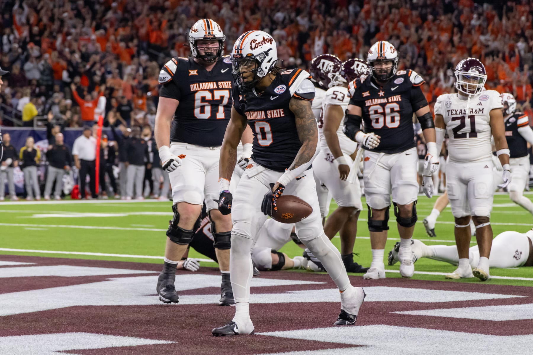 Oklahoma State Cowboys running back Ollie Gordon II