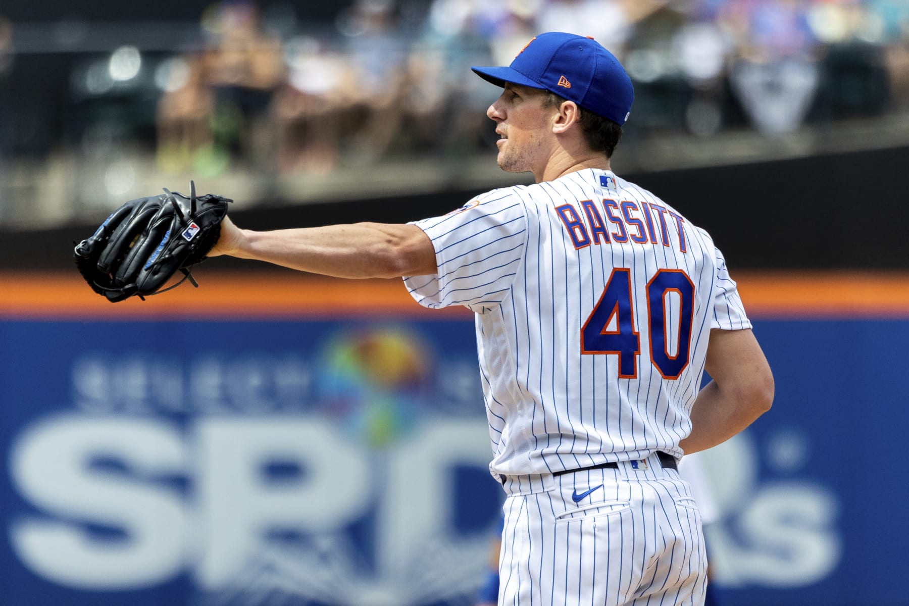New York Mets starting pitcher Chris Bassitt throws during the second inning of a baseball game against the Philadelphia Phillies, Sunday, Aug. 14, 2022, in New York. The Mets won 6-0. (AP Photo/Julia Nikhinson)