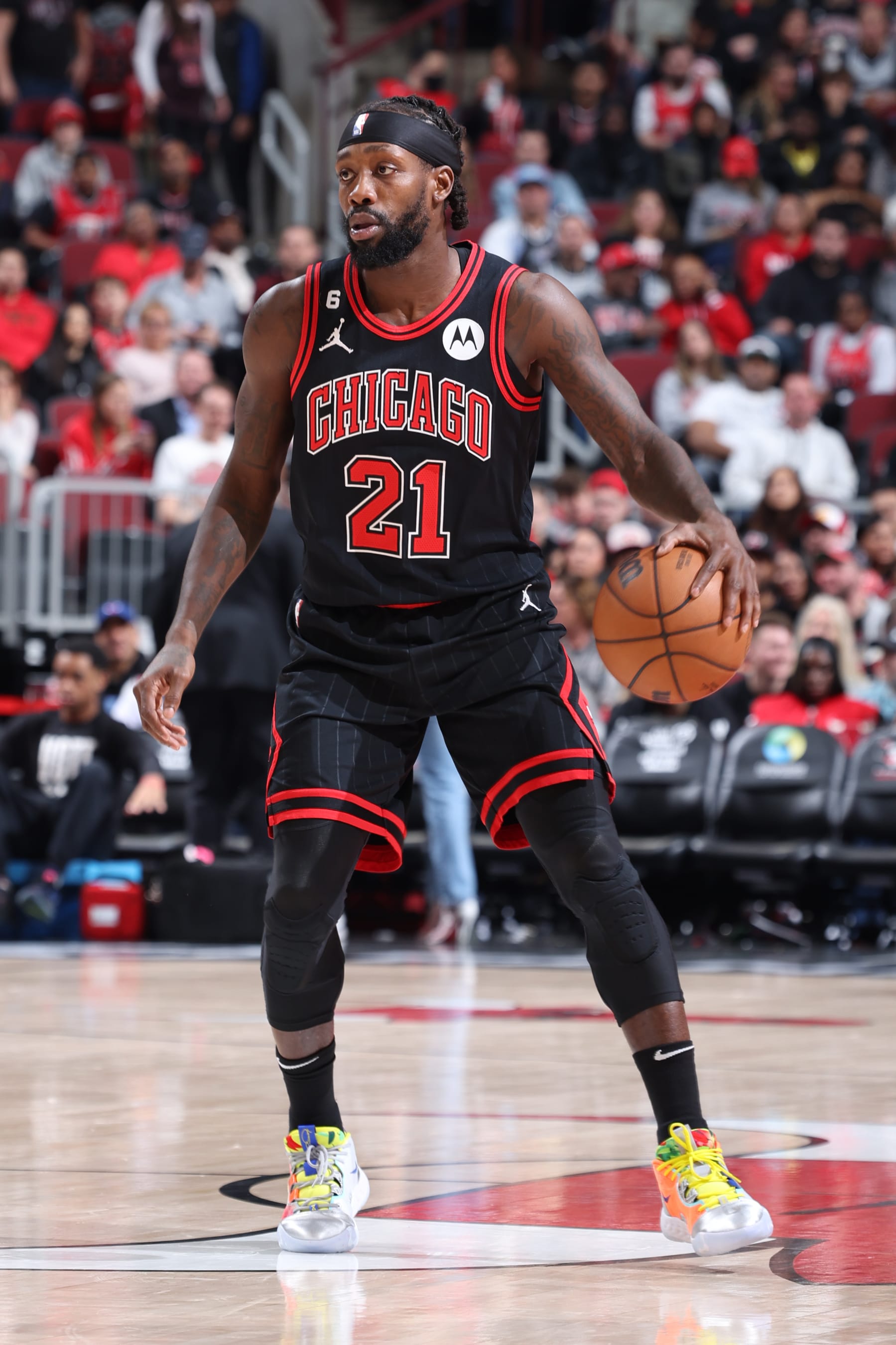 CHICAGO, IL - APRIL 4: Patrick Beverley #21 of the Chicago Bulls dribbles the ball during the game against the Atlanta Hawks on April 4, 2023 at United Center in Chicago, Illinois. NOTE TO USER: User expressly acknowledges and agrees that, by downloading and or using this photograph, User is consenting to the terms and conditions of the Getty Images License Agreement. Mandatory Copyright Notice: Copyright 2023 NBAE (Photo by Jeff Haynes/NBAE via Getty Images)