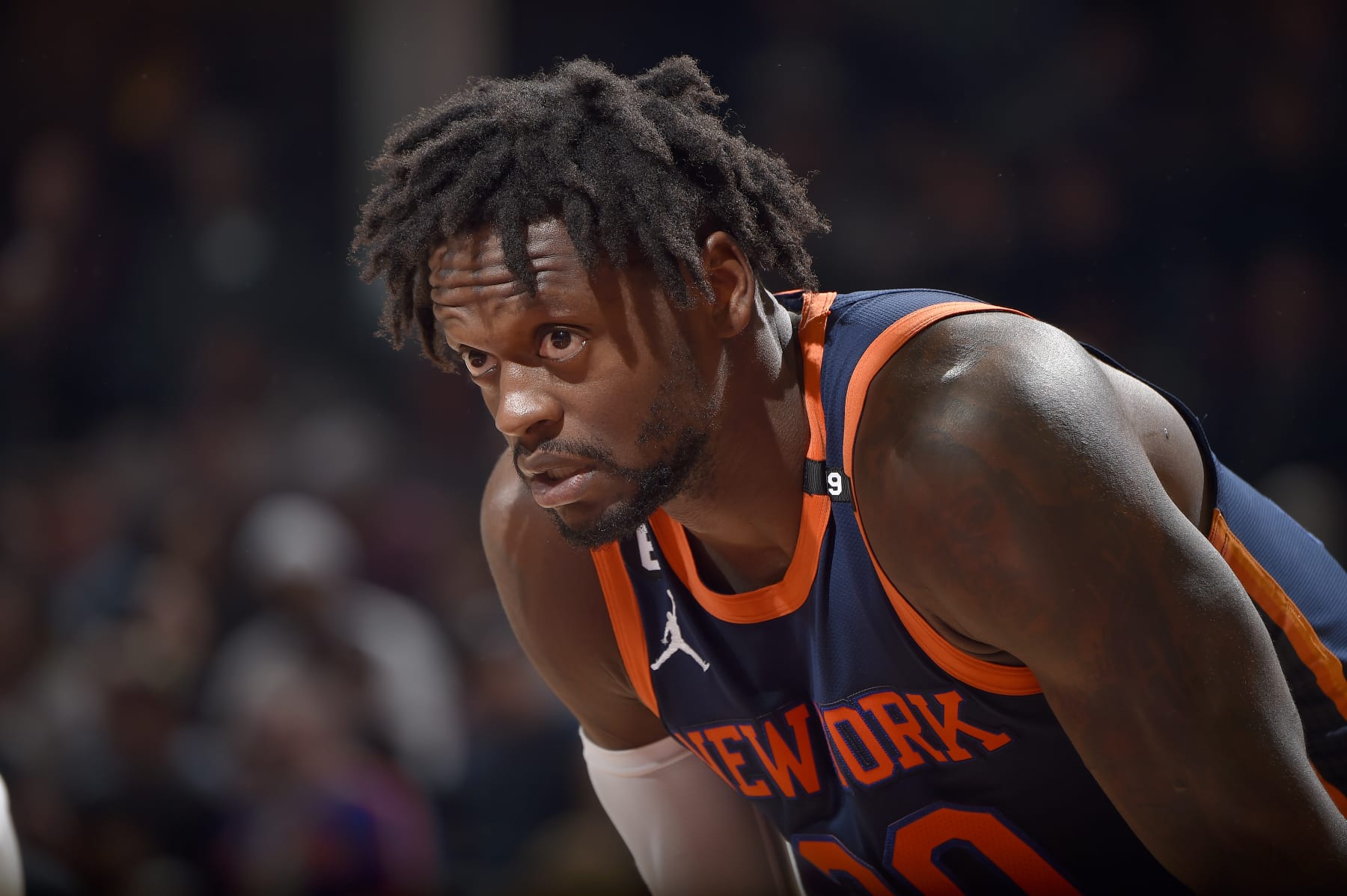 CLEVELAND, OH - APRIL 26: Julius Randle #30 of the New York Knicks looks on during the game against the Cleveland Cavaliers during round 1 Game 5 of the 2023 NBA Playoffs on April 26, 2023 at Rocket Mortgage FieldHouse in Cleveland, Ohio. NOTE TO USER: User expressly acknowledges and agrees that, by downloading and/or using this Photograph, user is consenting to the terms and conditions of the Getty Images License Agreement. Mandatory Copyright Notice: Copyright 2023 NBAE (Photo by David Liam Kyle/NBAE via Getty Images)