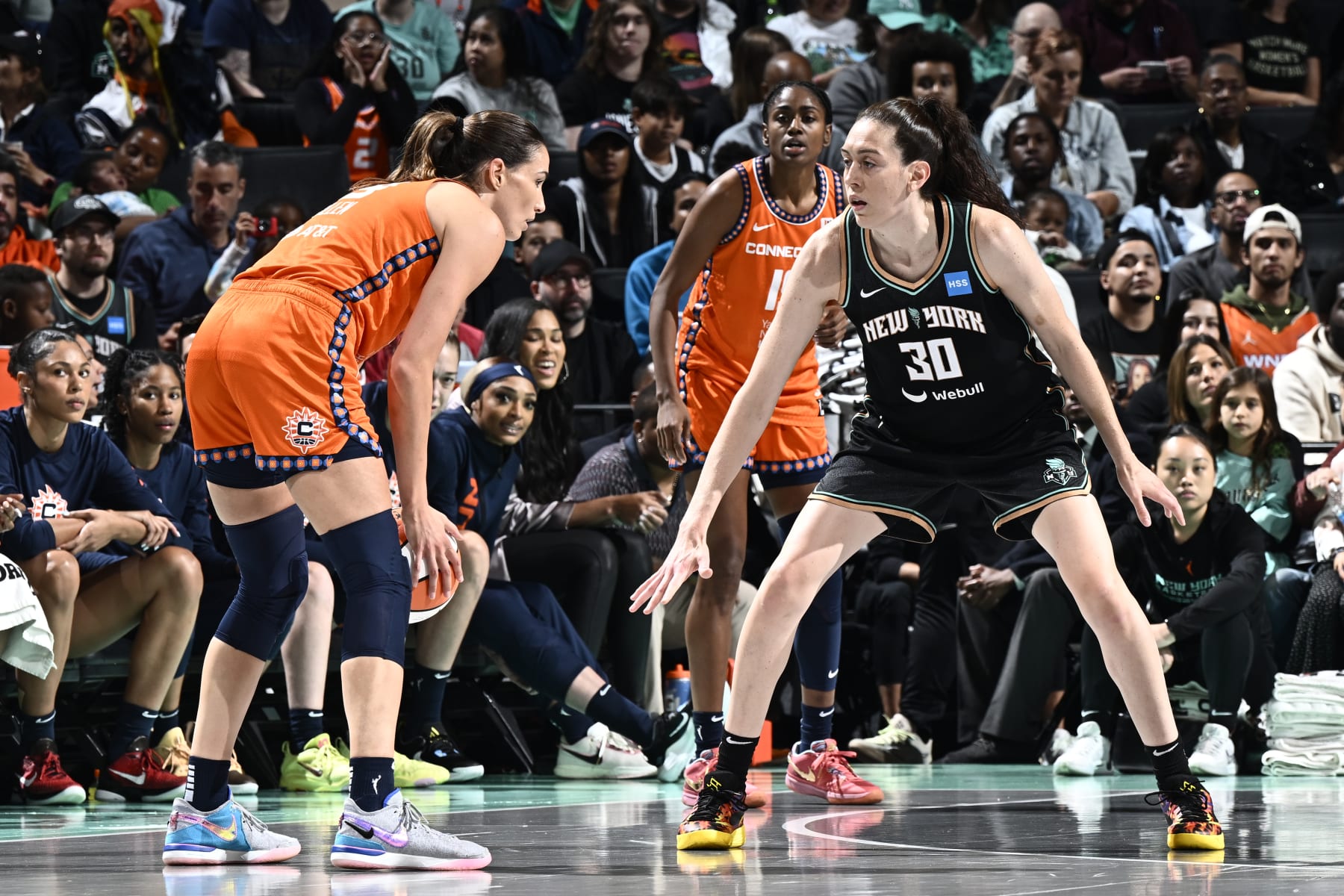 BROOKLYN, NY - SEPTEMBER 24: Breanna Stewart #30 of the New York Liberty plays defense during the game against the Connecticut Sun during round two game four of the 2023 WNBA Playoffs on September 24, 2023 at the Barclays Center in Brooklyn, New York. NOTE TO USER: User expressly acknowledges and agrees that, by downloading and or using this photograph, user is consenting to the terms and conditions of the Getty Images License Agreement. Mandatory Copyright Notice: Copyright 2023 NBAE (Photo by David Dow/NBAE via Getty Images)