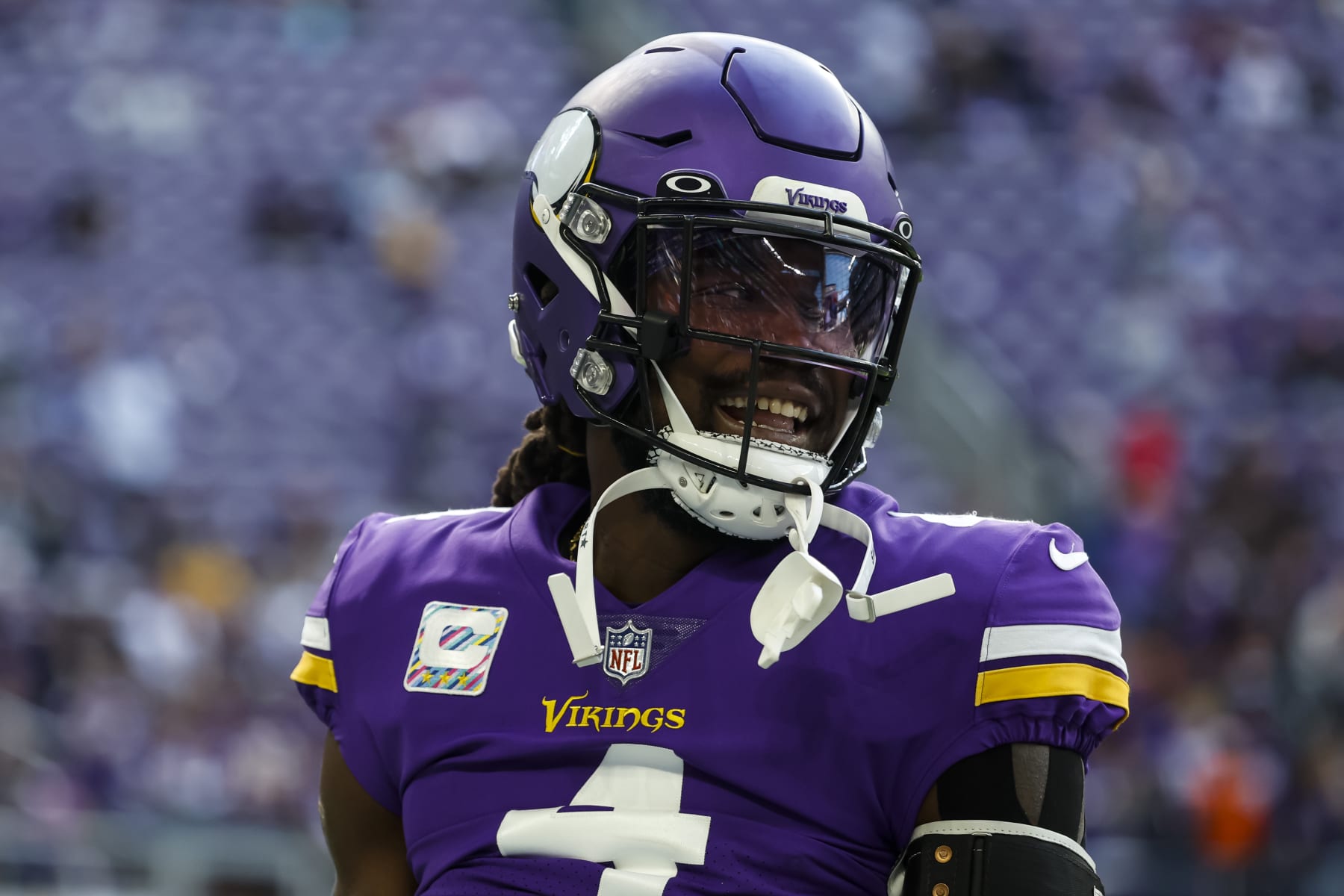 MINNEAPOLIS - OCTOBER 09: Dalvin Cook #4 of the Minnesota Vikings looks on before the start of the game against the Chicago Bears at U.S. Bank Stadium in Minneapolis, Minnesota. The Vikings defeated the Bears 29-22. (Photo by David Berding/Getty Images).
