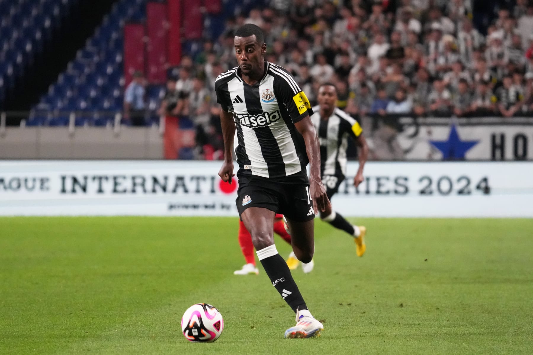 SAITAMA, JAPAN - JULY 31: Alexander Isak of Newcastle United in action during the J.LEAGUE International Series 2024 powered by docomo match between Urawa Red Diamonds and Newcastle United at Saitama Stadium on July 31, 2024 in Saitama, Japan. (Photo by Etsuo Hara/Getty Images)
