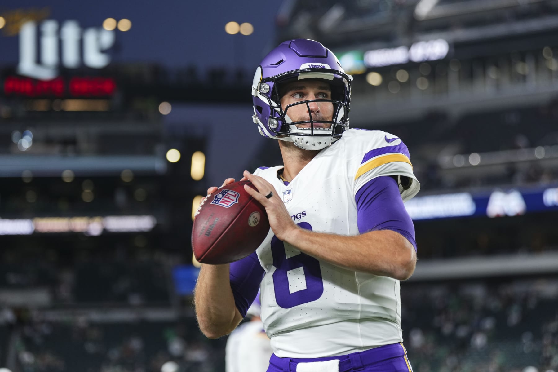 PHILADELPHIA, PA - SEPTEMBER 14: Kirk Cousins #8 of the Minnesota Vikings warms up prior to the game against the Philadelphia Eagles at Lincoln Financial Field on September 14, 2023 in Philadelphia, Pennsylvania. (Photo by Cooper Neill/Getty Images)
