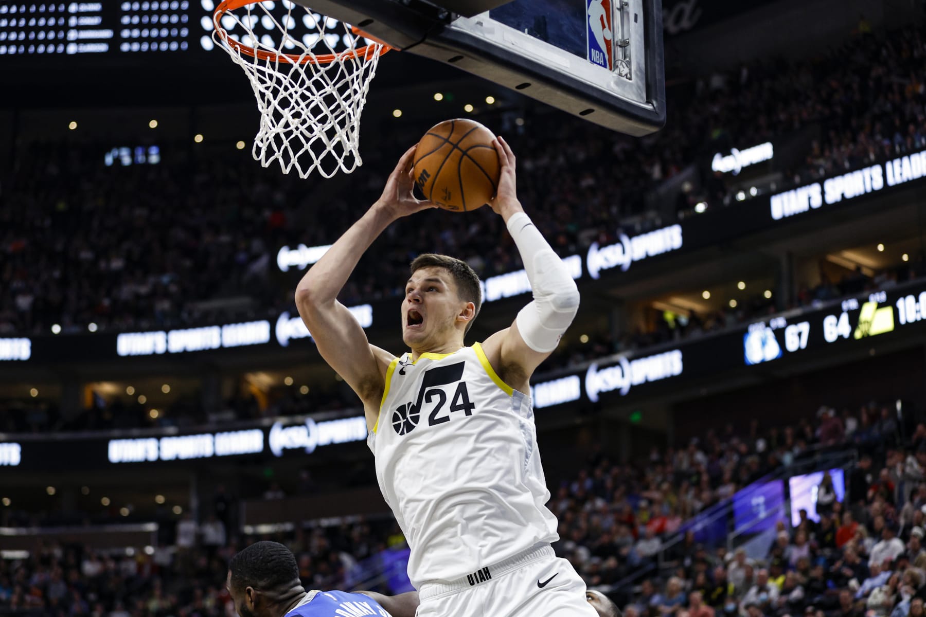 SALT LAKE CITY, UT - FEBRUARY 6: Walker Kessler #24 of the Utah Jazz grabs a rebound against the Dallas Mavericks on February 6, 2023 at vivint.SmartHome Arena in Salt Lake City, Utah. NOTE TO USER: User expressly acknowledges and agrees that, by downloading and or using this Photograph, User is consenting to the terms and conditions of the Getty Images License Agreement. Mandatory Copyright Notice: Copyright 2023 NBAE (Photo by Jeff Swinger/NBAE via Getty Images)