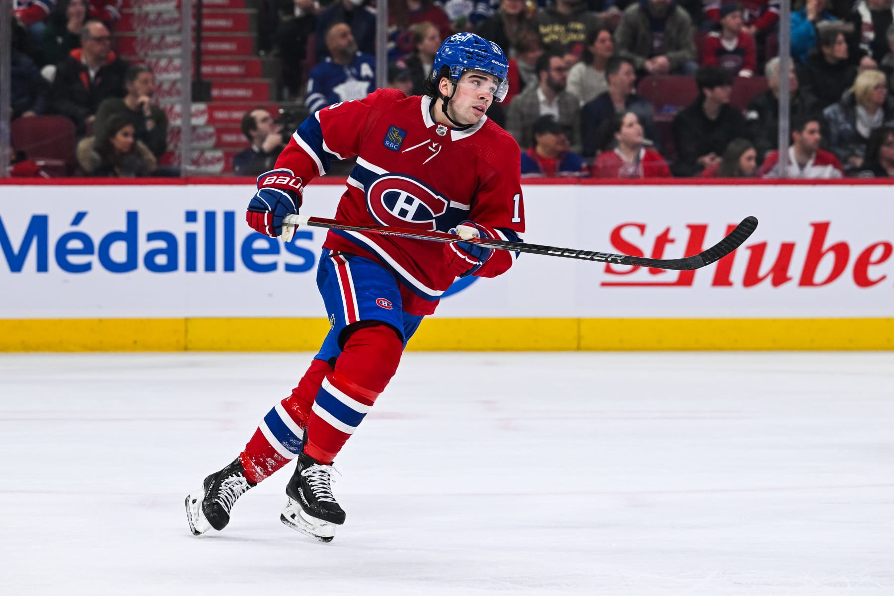 MONTREAL, QC - MARCH 09: Montreal Canadiens center Alex Newhook (15) skates towards the play during the Toronto Maple Leafs versus the Montreal Canadiens game on March 09, 2024, at Bell Centre in Montreal, QC (Photo by David Kirouac/Icon Sportswire via Getty Images) MONTREAL, QC - MARCH 09: Montreal Canadiens center Alex Newhook (15) skates towards the play during the Toronto Maple Leafs versus the Montreal Canadiens game on March 09, 2024, at Bell Centre in Montreal, QC (Photo by David Kirouac/Icon Sportswire via Getty Images)