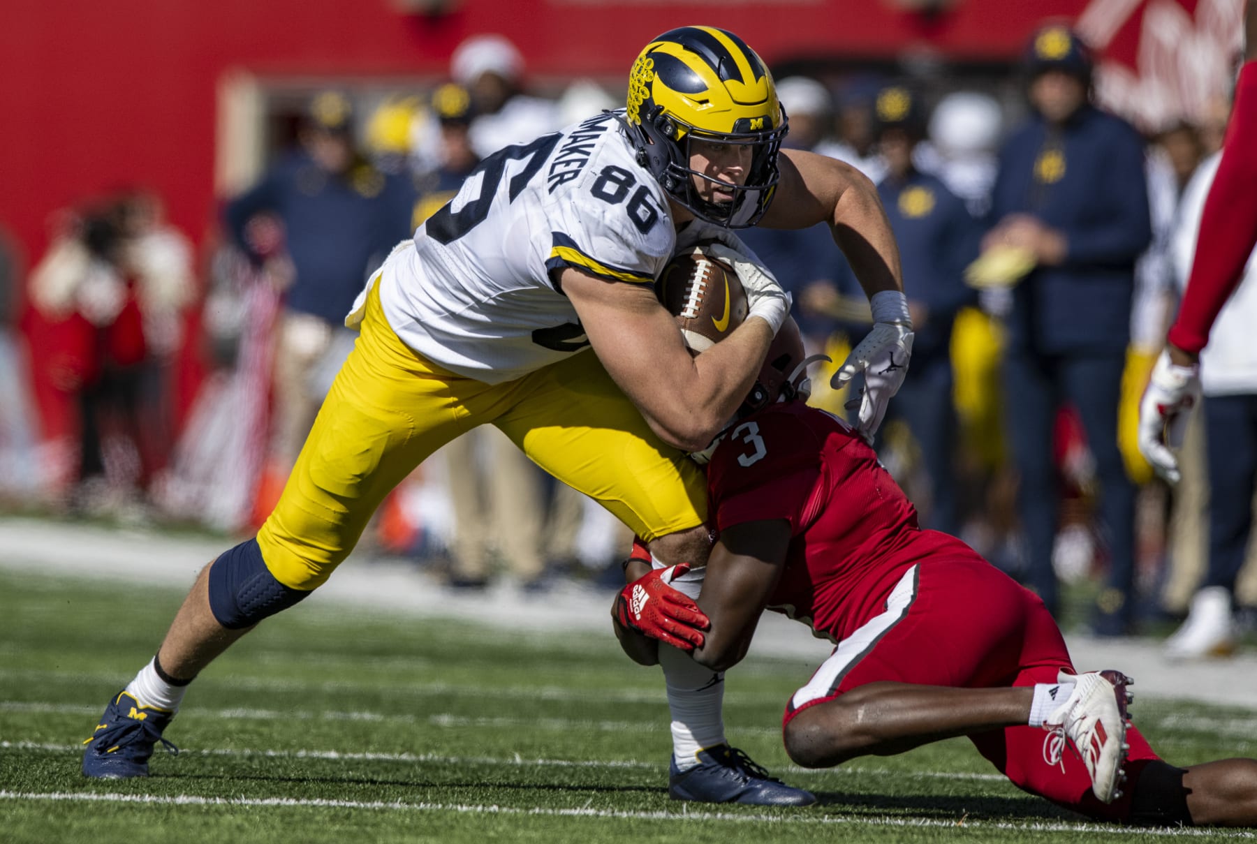 Michigan tight end Luke Schoonmaker
