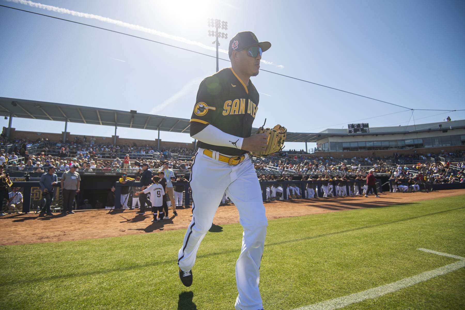 PEORIA, AZ - FEBRUARY 24: Manny Machado #13 of the San Diego Padres takes the field during a spring training game against the Seattle Mariners at Peoria Stadium on February 24, 2023 in Peoria, Arizona. (Photo by Matt Thomas/San Diego Padres/Getty Images)