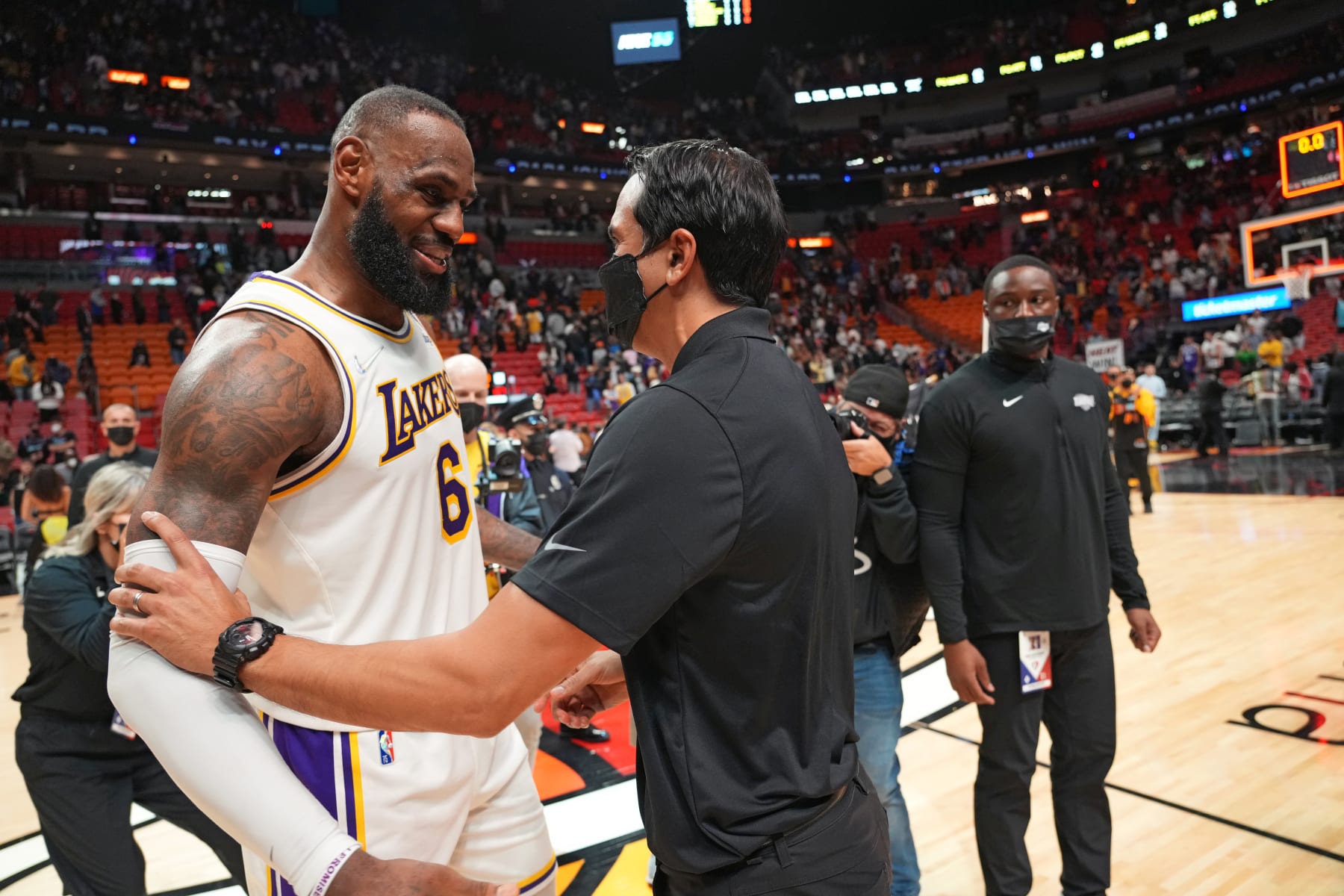 MIAMI, FL - JANUARY 23: LeBron James #6 of the Los Angeles Lakers and Head Coach Erik Spoelstra of the Miami Heat hug after a game on January 23, 2022 at The FTX Arena in Miami, Florida. NOTE TO USER: User expressly acknowledges and agrees that, by downloading and/or using this Photograph, user is consenting to the terms and conditions of the Getty Images License Agreement. Mandatory Copyright Notice: Copyright 2022 NBAE (Photo by Jesse D. Garrabrant/NBAE via Getty Images)