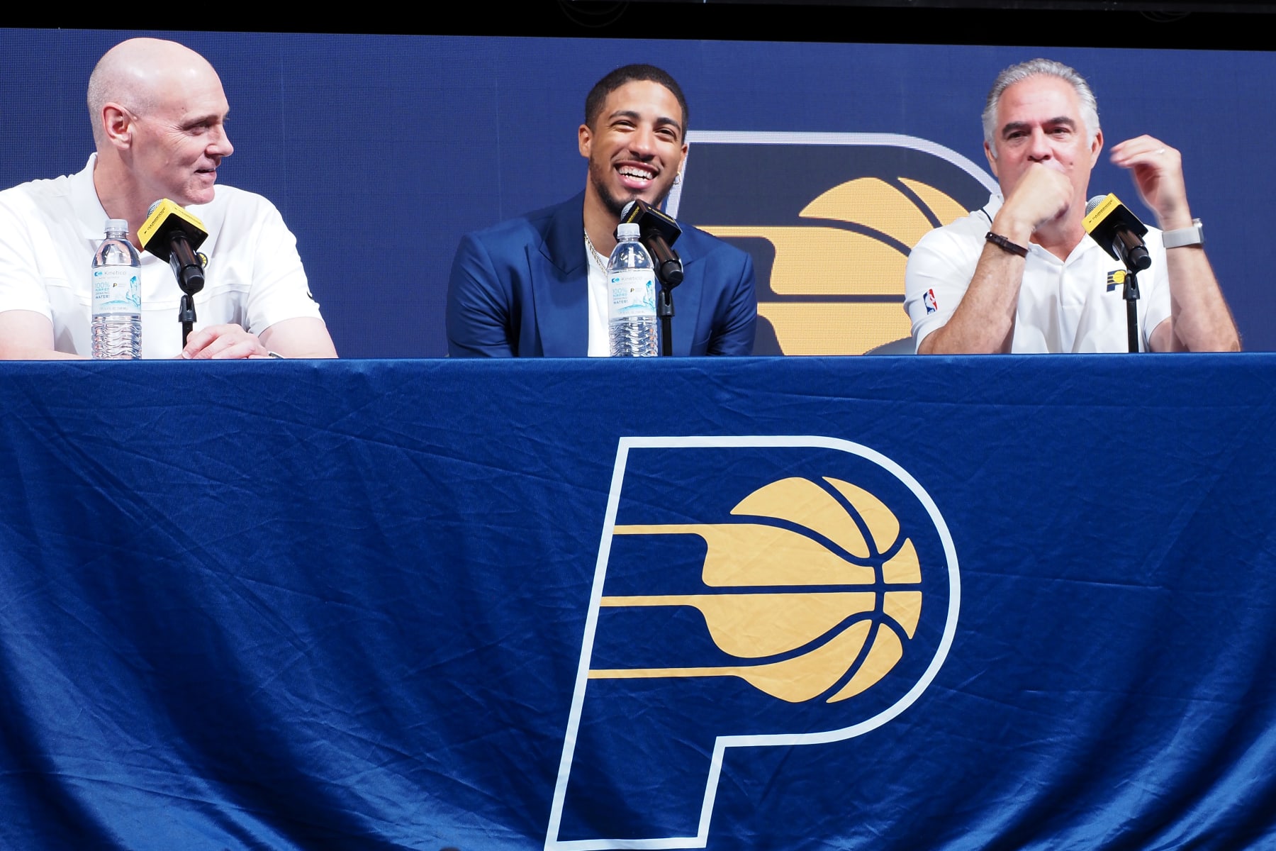 INDIANAPOLIS, IN - JULY 6: Tyrese Haliburton of the Indiana Pacers speaks with the media after signing an extension to his contract on July 6, 2023 at Gainbridge Fieldhouse in Indianapolis, Indiana. NOTE TO USER: User expressly acknowledges and agrees that, by downloading and or using this Photograph, user is consenting to the terms and conditions of the Getty Images License Agreement. Mandatory Copyright Notice: Copyright 2023 NBAE (Photo by Ron Hoskins/NBAE via Getty Images)