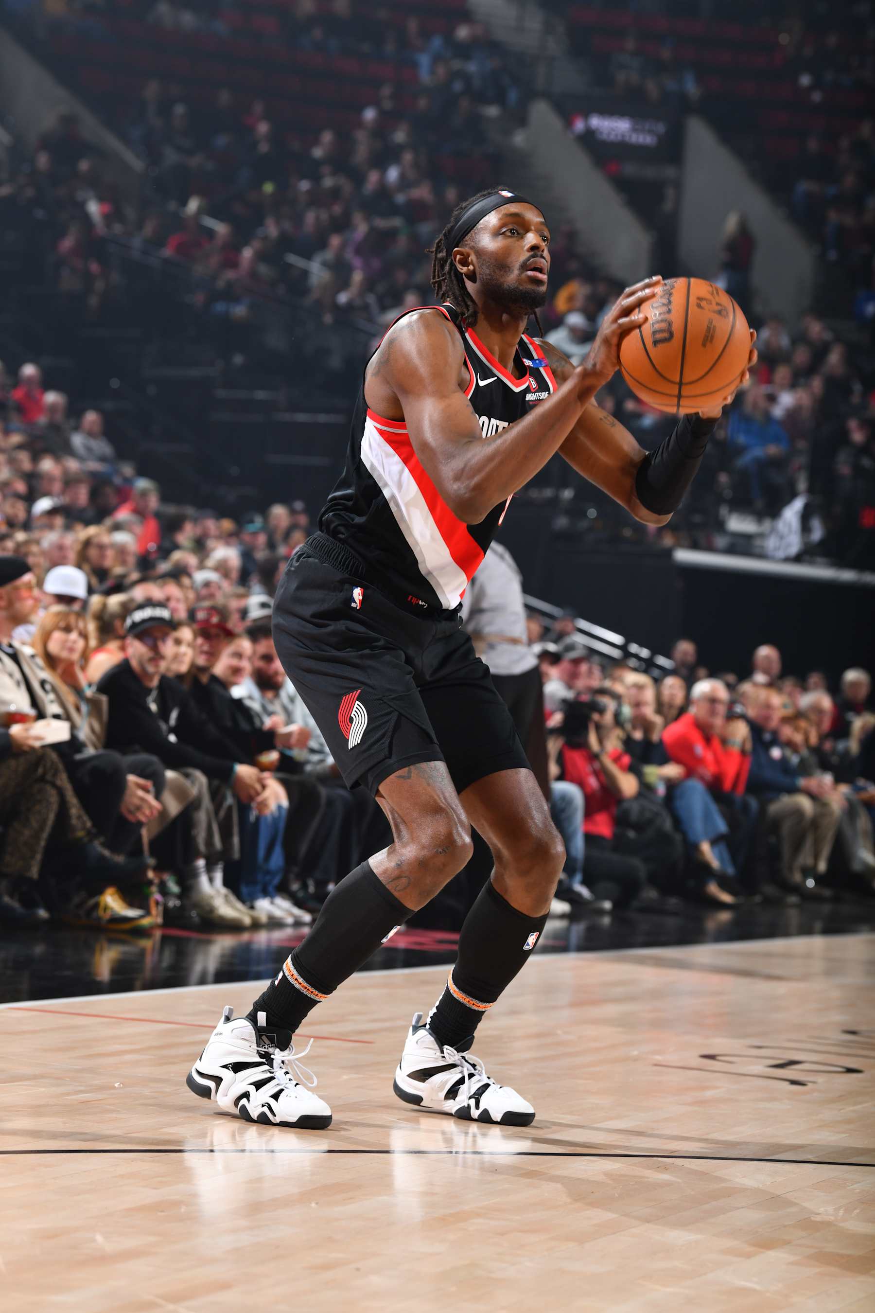 PORTLAND, OR - OCTOBER 25: Jerami Grant #9 of the Portland Trail Blazers shoots the ball during the game against the New Orleans Pelicans on October 25, 2024 at the Moda Center Arena in Portland, Oregon. NOTE TO USER: User expressly acknowledges and agrees that, by downloading and or using this photograph, user is consenting to the terms and conditions of the Getty Images License Agreement. Mandatory Copyright Notice: Copyright 2024 NBAE (Photo by Barry Gossage/NBAE via Getty Images)
