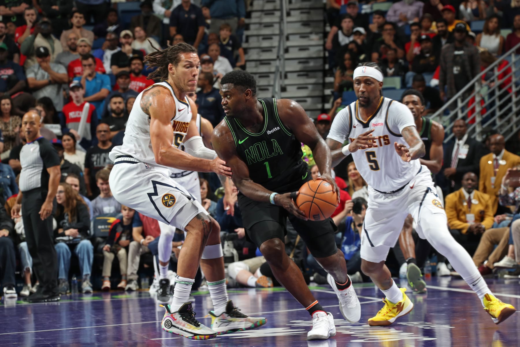 NEW ORLEANS, LA - NOVEMBER 17: Zion Williamson #1 of the New Orleans Pelicans handles the ball during the game against the Denver Nuggets during the In-Season Tournament on November 17, 2023 at the Smoothie King Center in New Orleans, Louisiana. NOTE TO USER: User expressly acknowledges and agrees that, by downloading and or using this Photograph, user is consenting to the terms and conditions of the Getty Images License Agreement. Mandatory Copyright Notice: Copyright 2023 NBAE (Photo by Layne Murdoch Jr./NBAE via Getty Images)