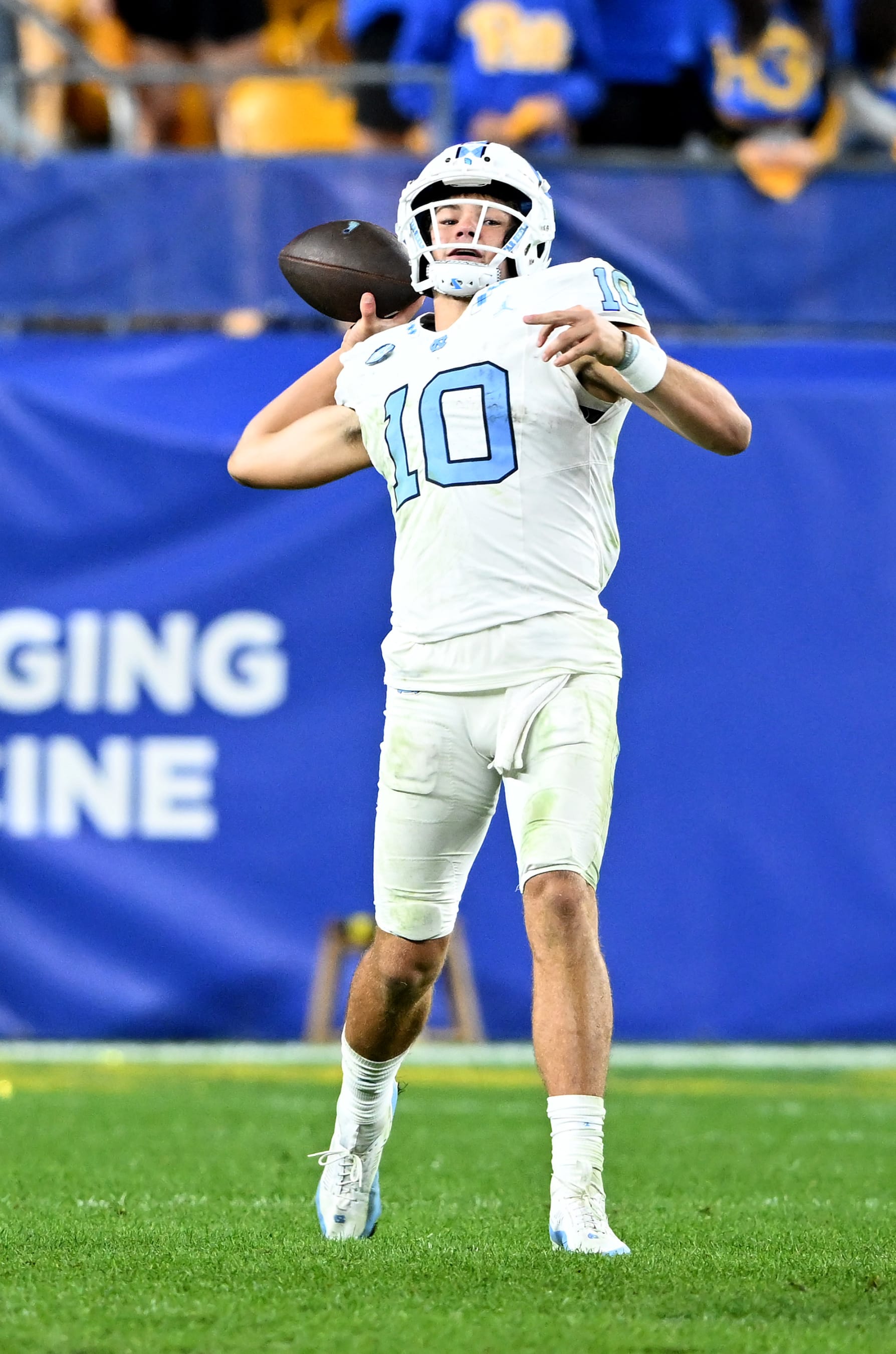 PITTSBURGH, PENNSYLVANIA - SEPTEMBER 23: Drake Maye #10 of the North Carolina Tar Heels throws a pass in the third quarter against the Pittsburgh Panthers at Acrisure Stadium on September 23, 2023 in Pittsburgh, Pennsylvania. (Photo by Greg Fiume/Getty Images)