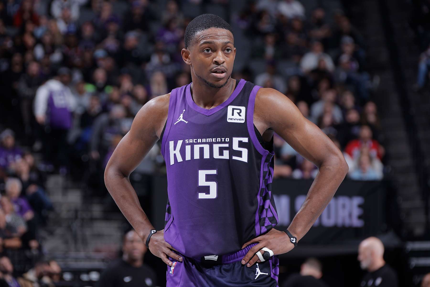 SACRAMENTO, CA - DECEMBER 3:  De'Aaron Fox #5 of the Sacramento Kings looks on during the game against the Houston Rockets in the NBA Cup on December 3, 2024 at Golden 1 Center in Sacramento, California. NOTE TO USER: User expressly acknowledges and agrees that, by downloading and or using this Photograph, user is consenting to the terms and conditions of the Getty Images License Agreement. Mandatory Copyright Notice: Copyright 2024 NBAE (Photo by Rocky Widner/NBAE via Getty Images)