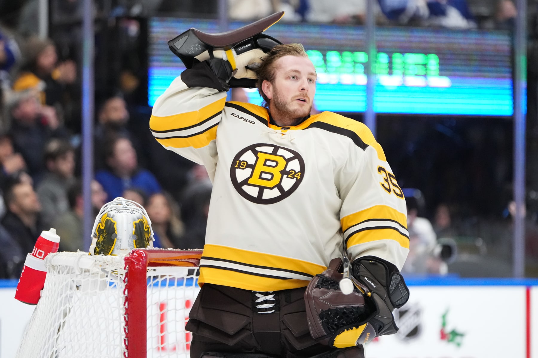 TORONTO, CANADA - DECEMBER 2: Linus Ullmark #35 of the Boston Bruins looks on during a break in play against the Toronto Maple Leafs at Scotiabank Arena on December 2, 2023 in Toronto, Ontario, Canada. (Photo by Michael Chisholm/NHLI via Getty Images) TORONTO, CANADA - DECEMBER 2: Linus Ullmark #35 of the Boston Bruins looks on during a break in play against the Toronto Maple Leafs at Scotiabank Arena on December 2, 2023 in Toronto, Ontario, Canada. (Photo by Michael Chisholm/NHLI via Getty Images)