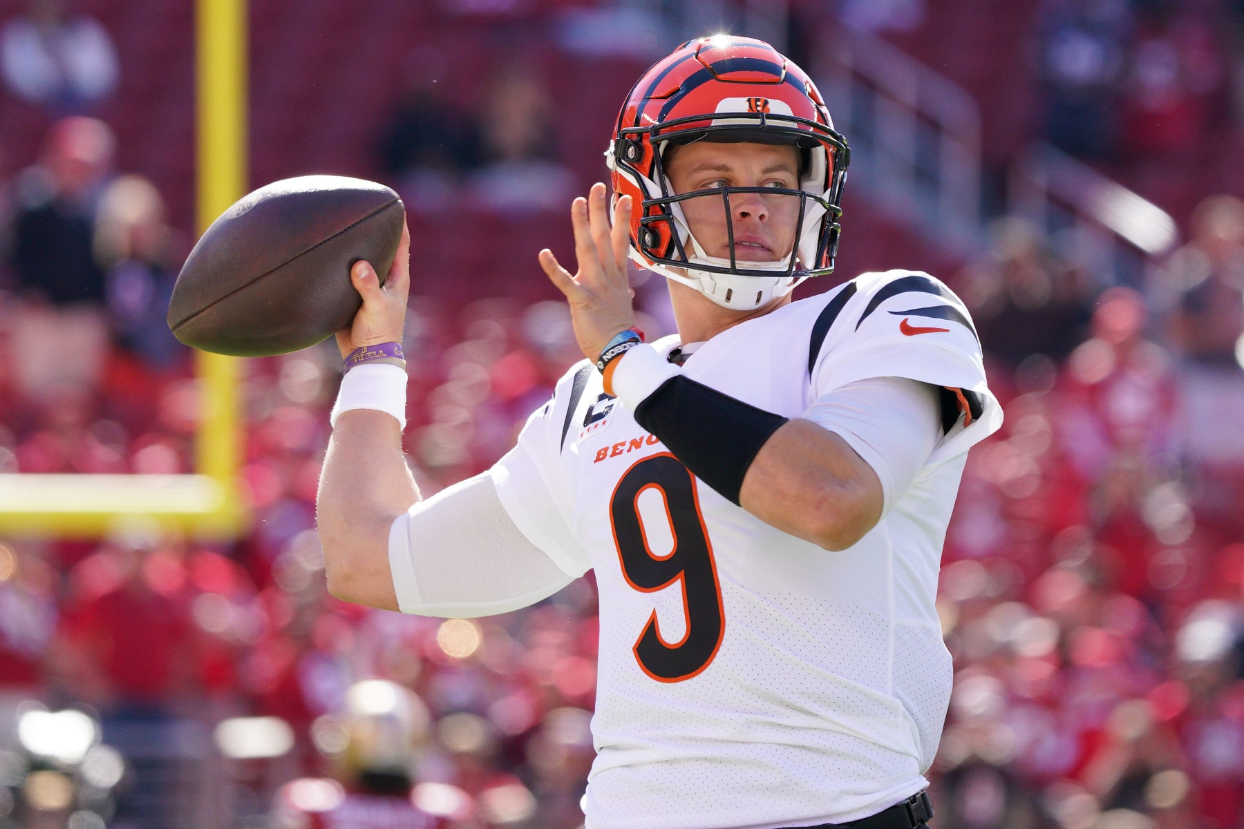 SANTA CLARA, CALIFORNIA - OCTOBER 29: Joe Burrow #9 of the Cincinnati Bengals warms-up prior to a game against the San Francisco 49ers at Levi's Stadium on October 29, 2023 in Santa Clara, California. (Photo by Loren Elliott/Getty Images)