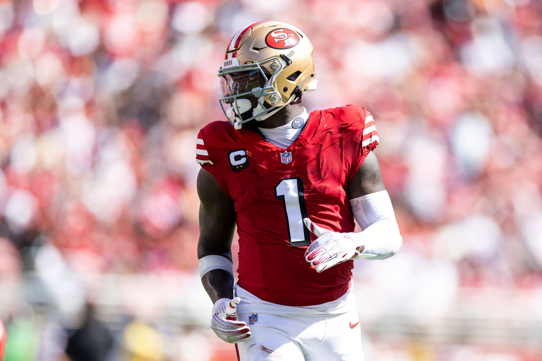 SANTA CLARA, CALIFORNIA - OCTOBER 6: Deebo Samuel Sr. #1 of the San Francisco runs during an NFL Football game against the Arizona Cardinals at Levi's Stadium on October 06, 2024 in Santa Clara, California. (Photo by Michael Owens/Getty Images)